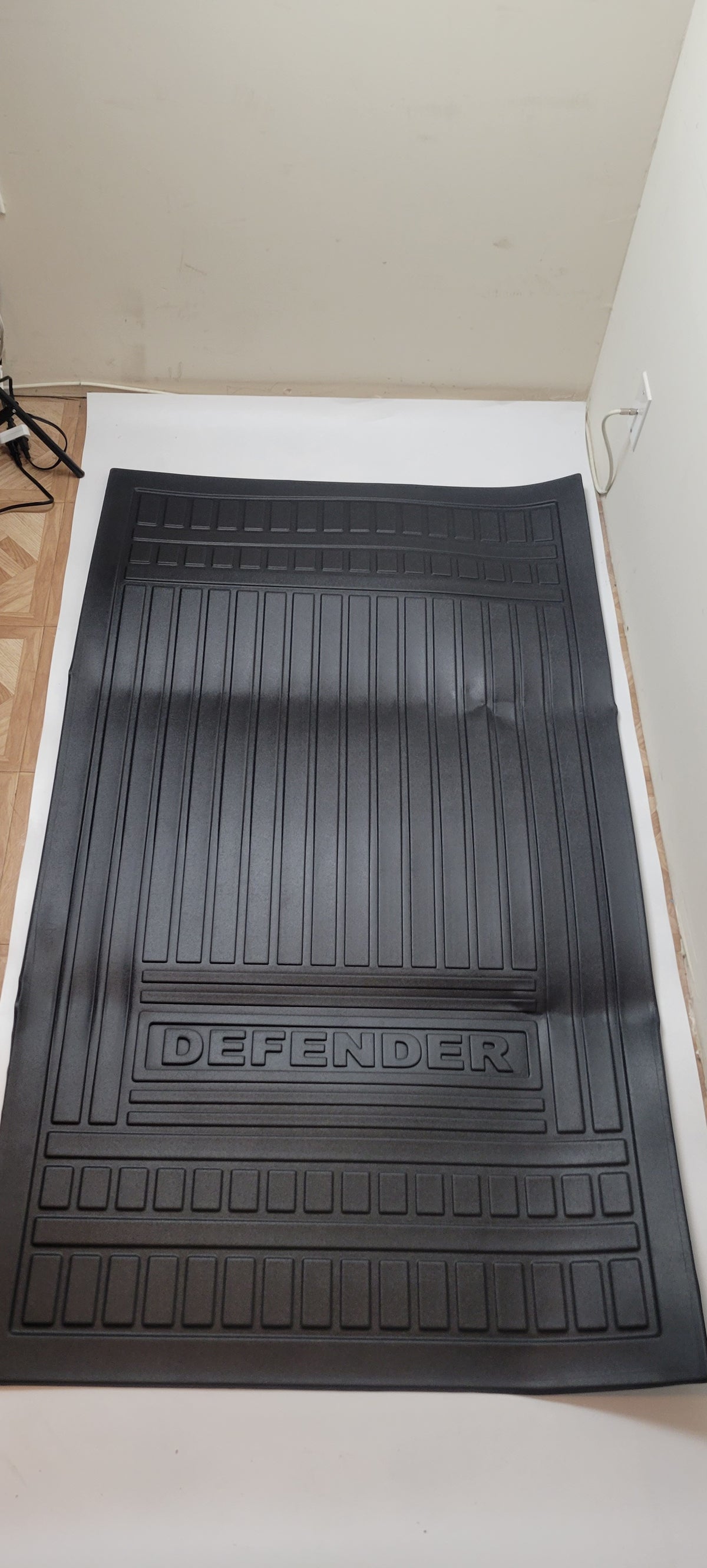 LR DEFENDER Barrier Mat Black For RHD Defender R380 UK009-29
