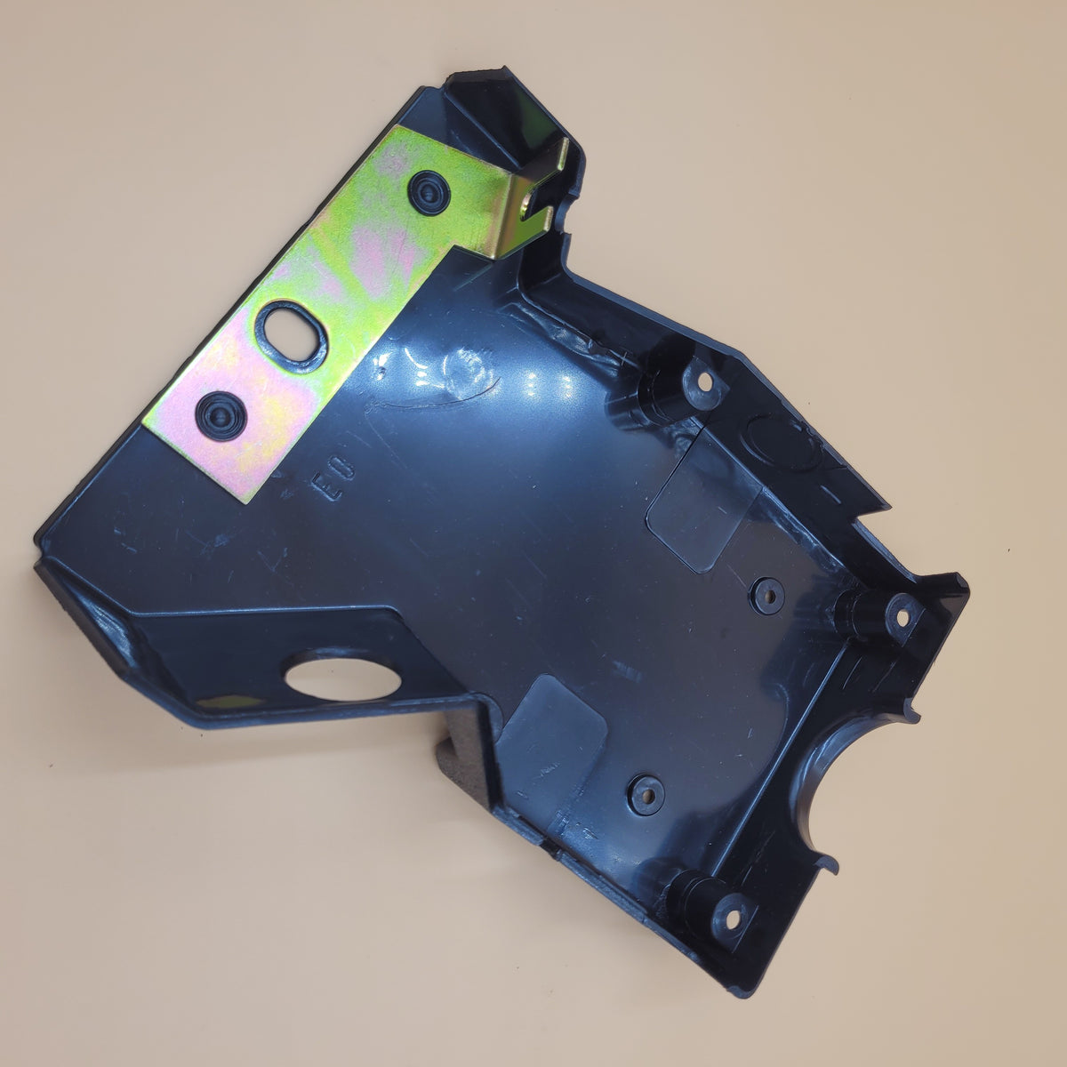 LR DEFENDER -06 Steering Column Lower Shroud Part MTC3801