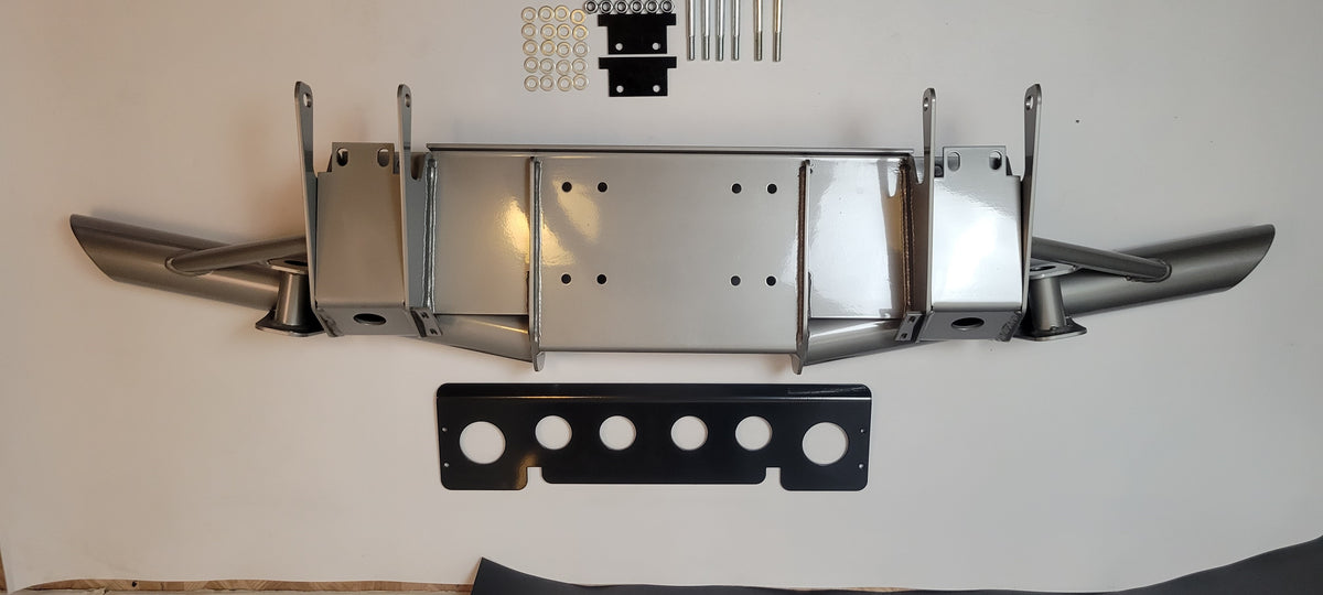 LR DEFENDER Tubular Winch Bumper With A Bar Frame With Silver Skid Plate LRB804