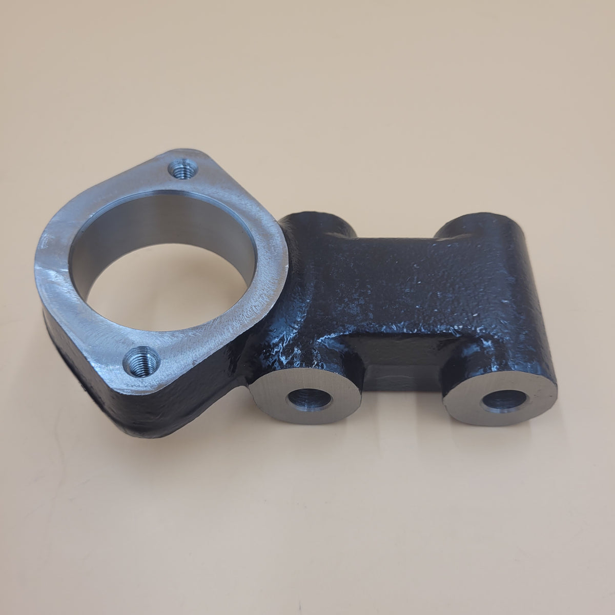 LR DEFENDER DISCOVERY RRC Fulcrum Bracket for A Frame Ball Joint LR045401