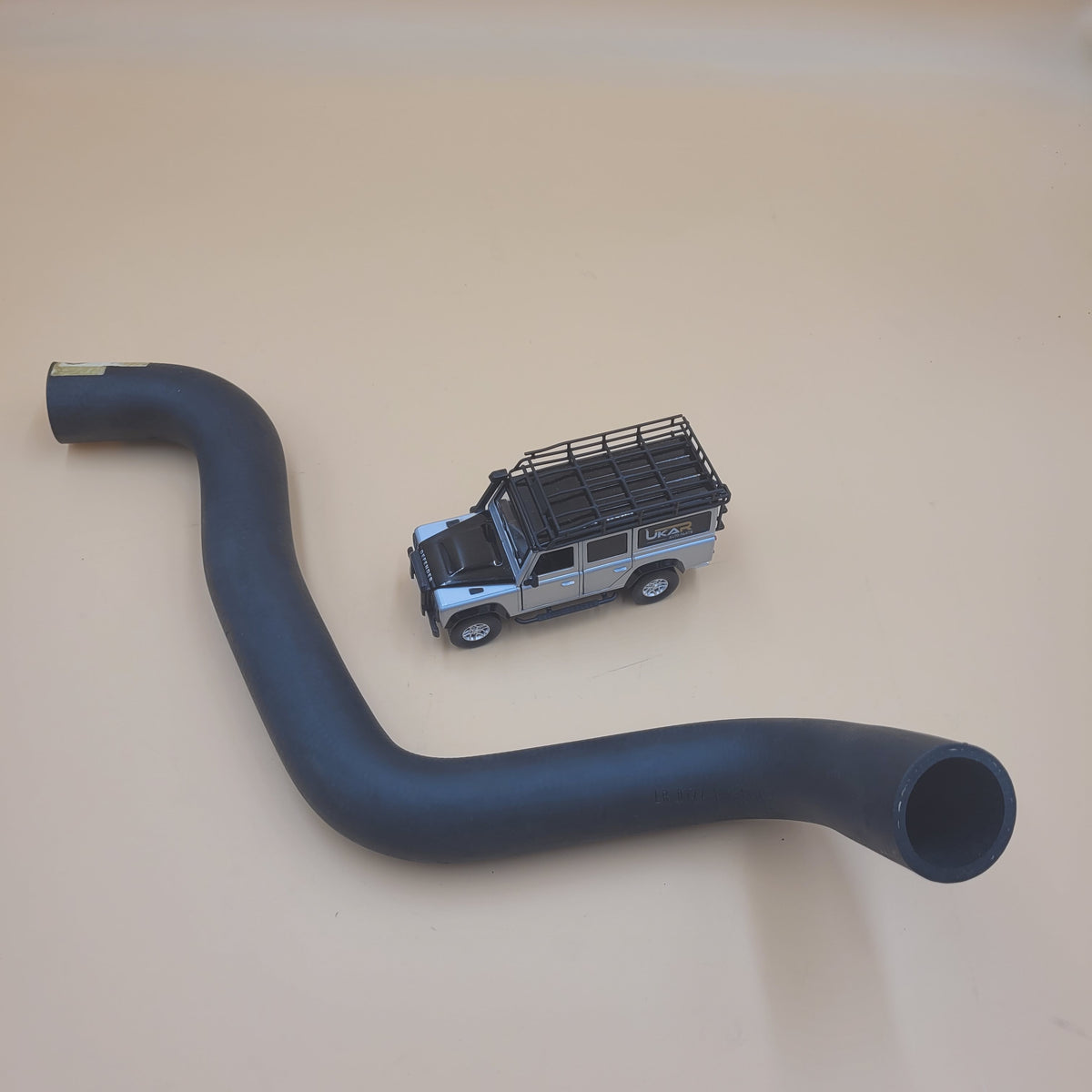 LR DISCOVERY I / RR Classic V8 Top Hose Part PCH000040