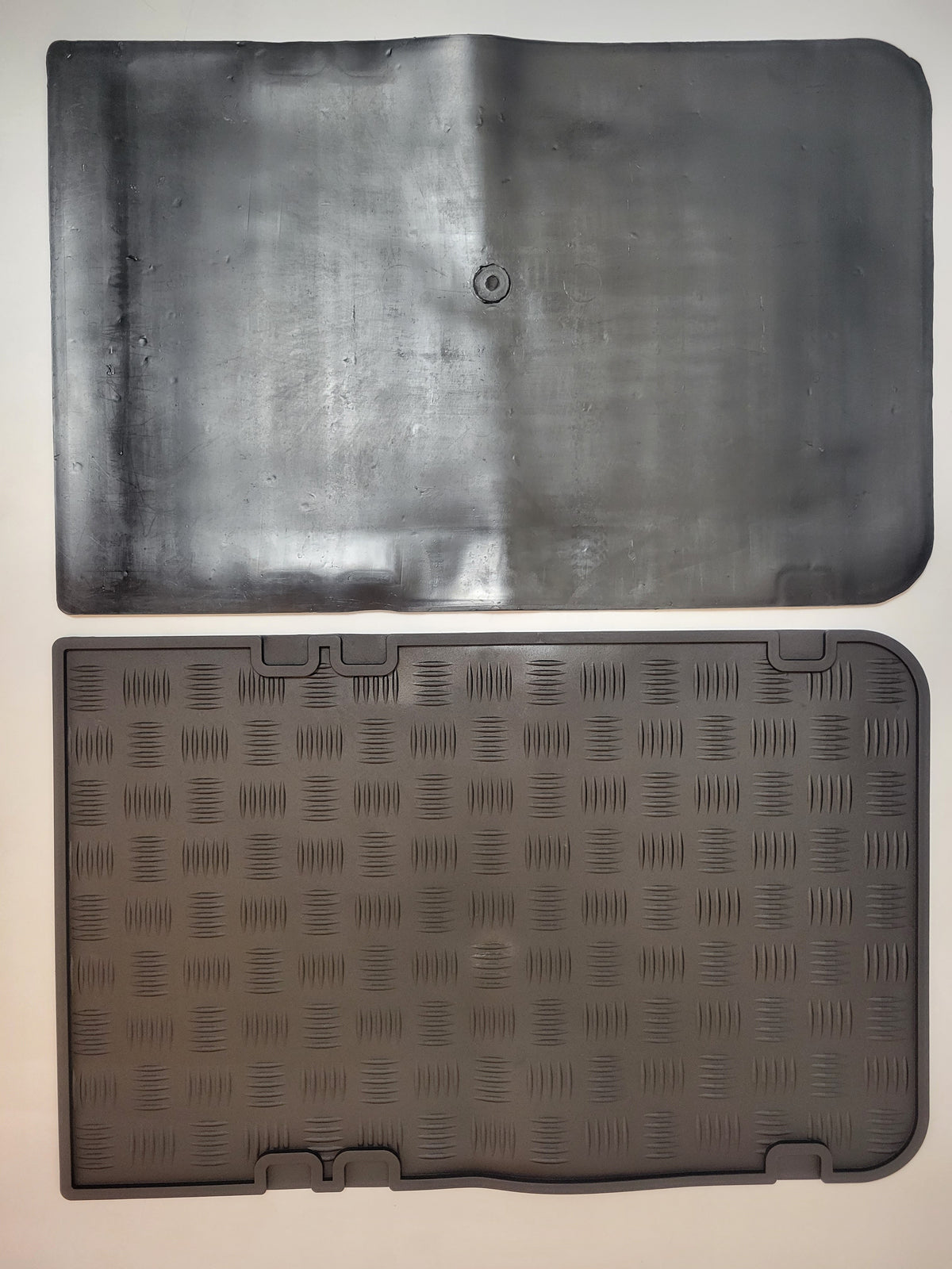 MIDDLE ROW FLOOR MATS SERIES II/IIA/III & DEFENDER 110/130 Part EXT017-3