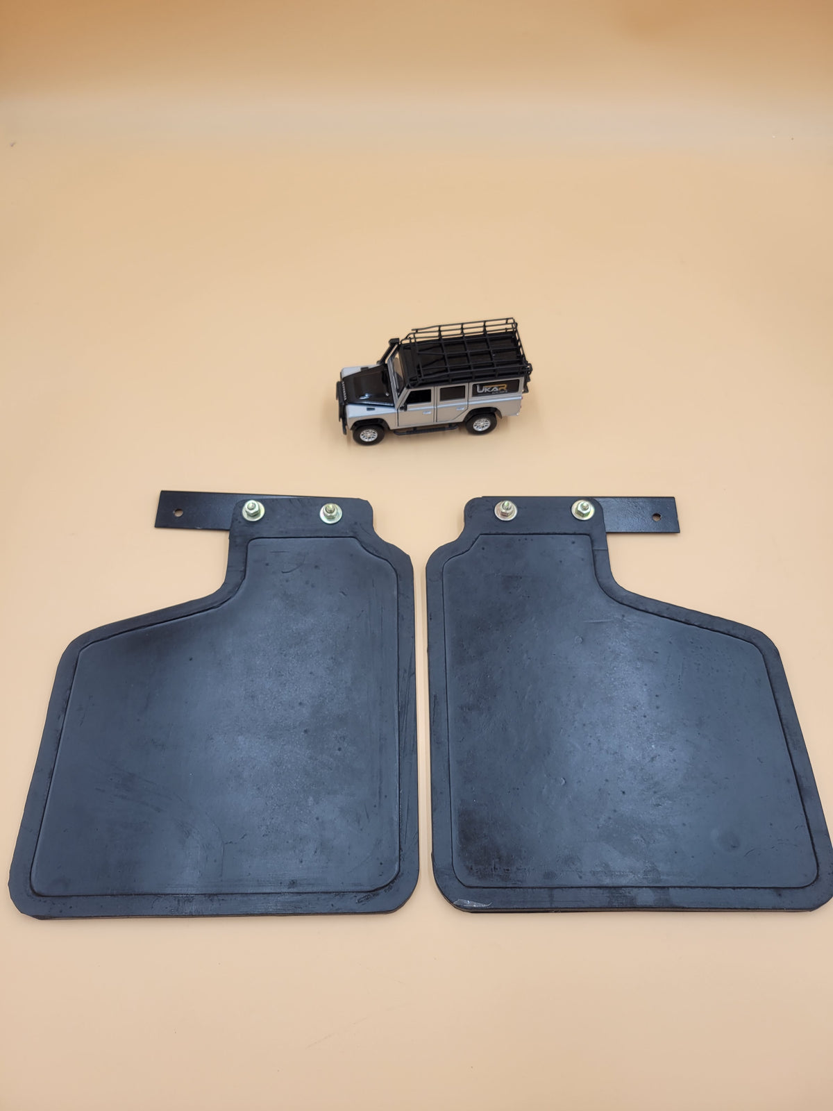 LR DISCOVERY I Front Mudflap Kit With Brackets & Fixings RTC6820