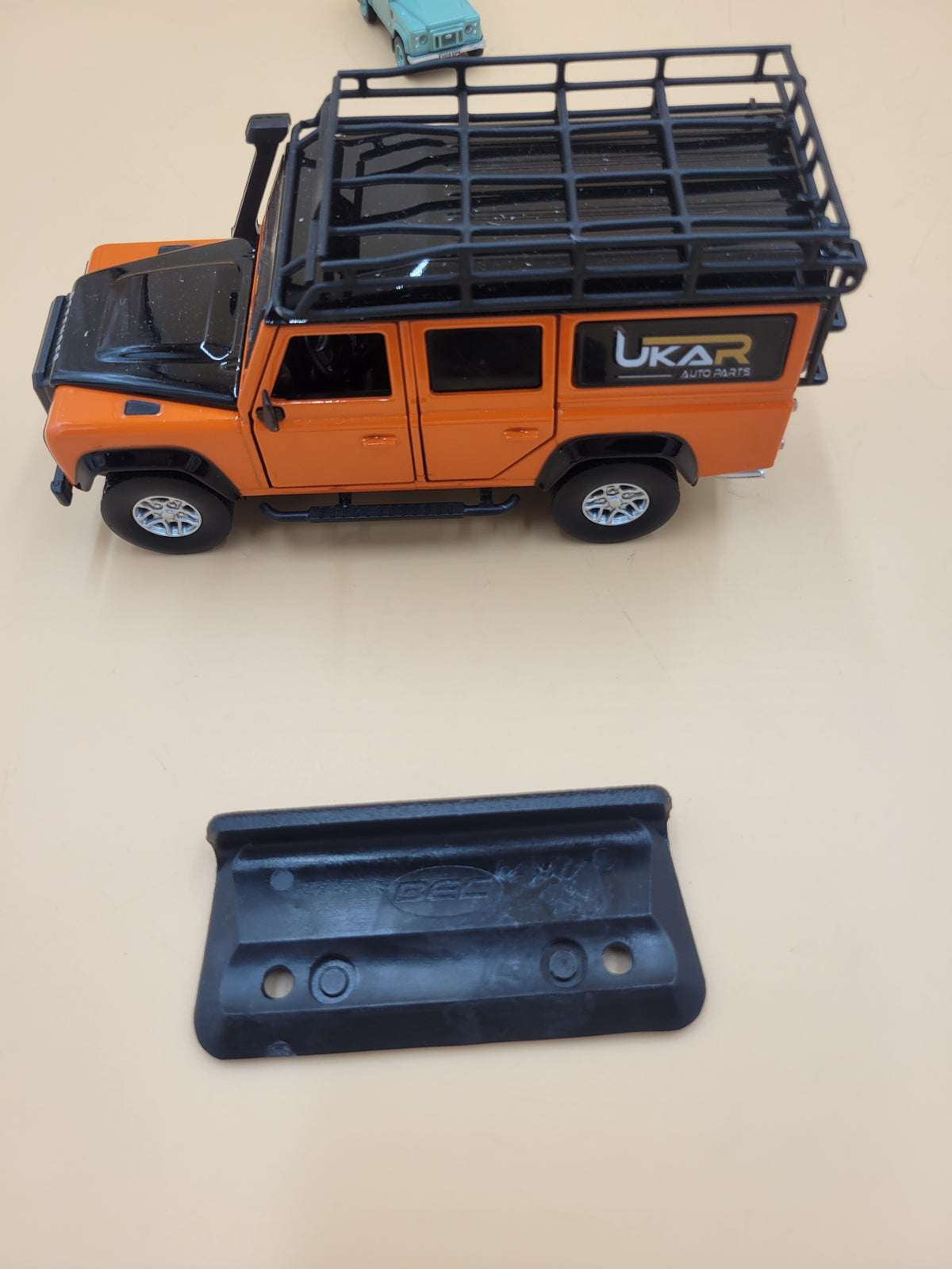 LR DEFENDER 86- Front Seat Back packing Strip MWC6106PCB