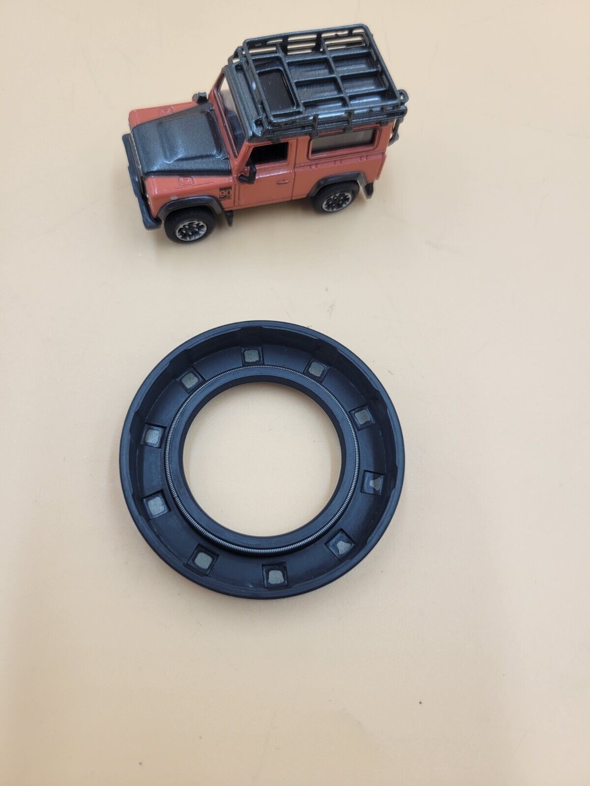 LR DEFENDER DISCOVERY RR Classic Swivel Pin Housing Oil Seal 31x51x10mm FTC3276