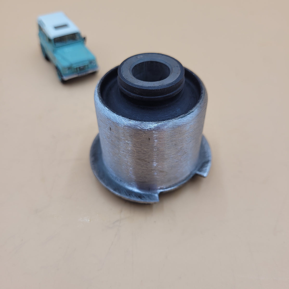 LAND ROVER RANGE ROVER S 05-13 FRONT UPPER CONTROL ARM BUSHING LR051625