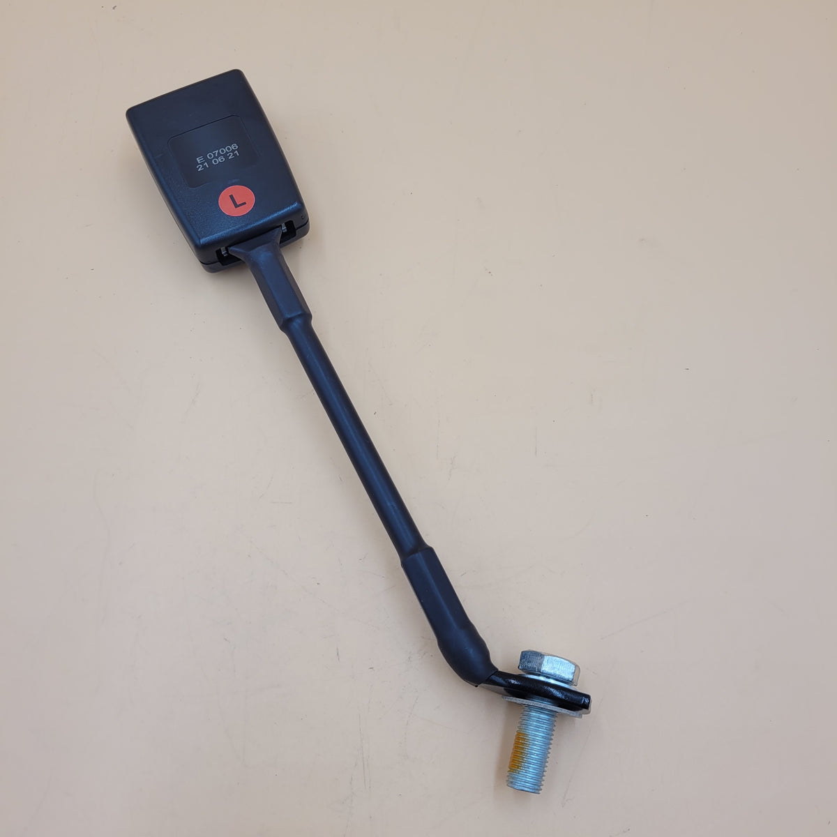 LR SERIES III DEFENDER 87-06 Left Seat Belt Short End Part BTR4373