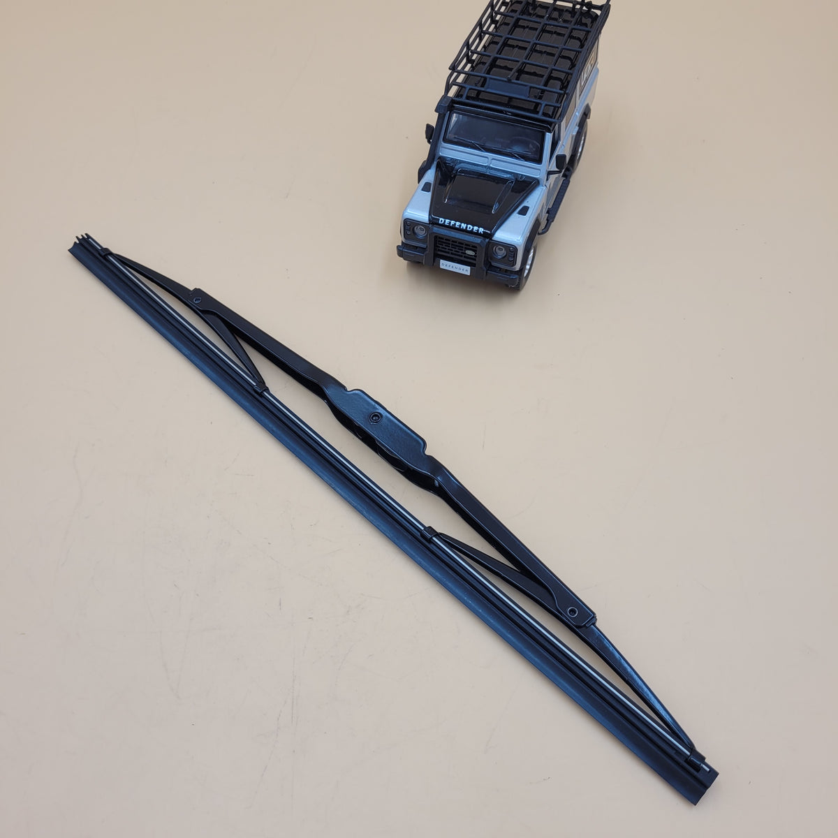 LR DEFENDER -16 FR & RR Wiper Blade 13'' LR079891