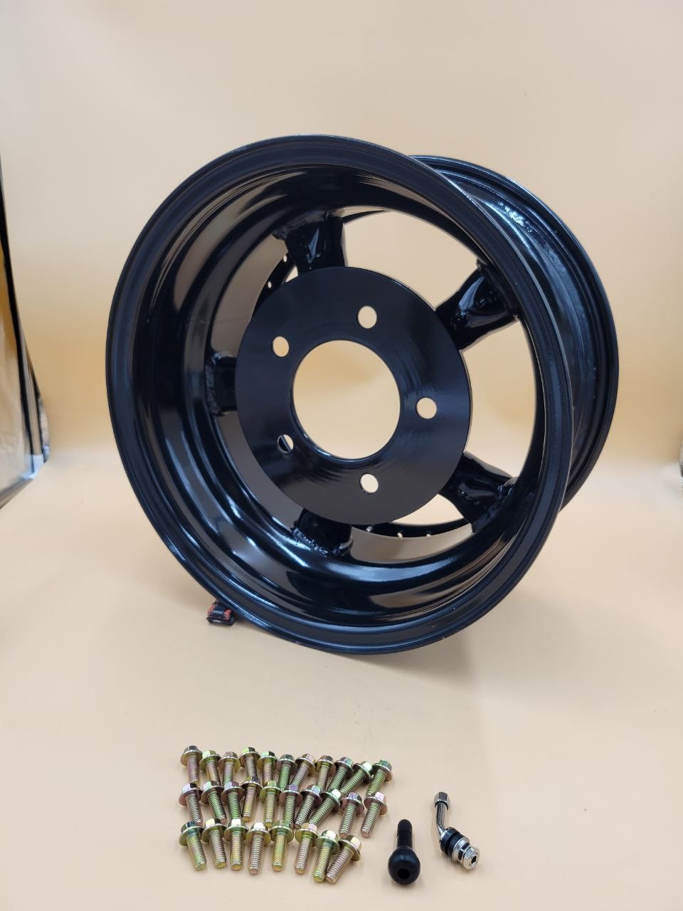 LR Defender /Discovery I /RR Classic Real Beadlock Wheels 16x8 Gloss Black