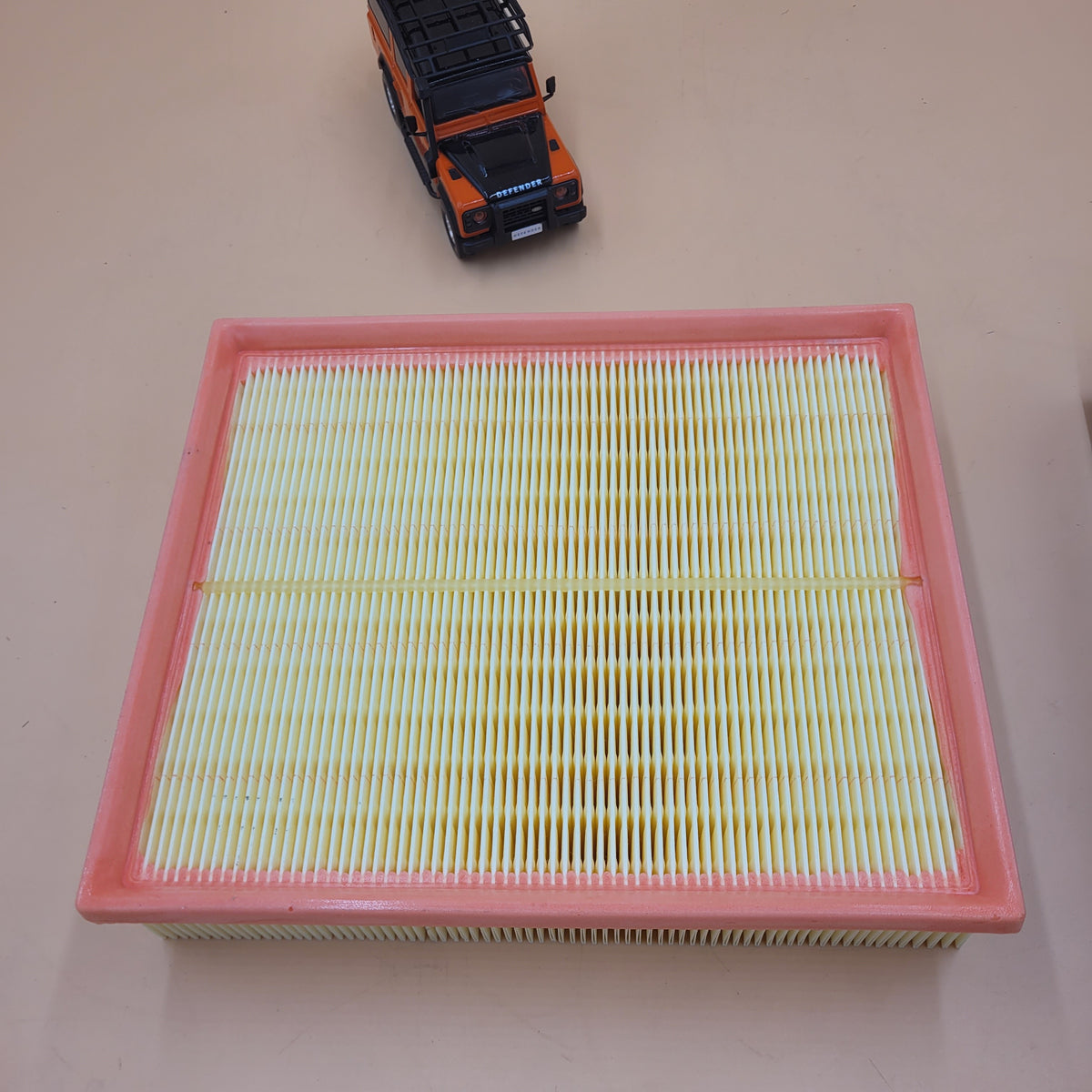 LR TD5 DEFENDER -06 DISCOVERY II RR P38 FREELANDERI Air Filter LR027408