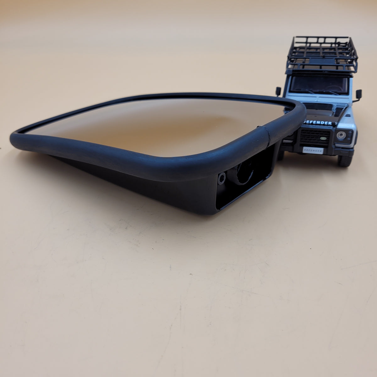 LR DEFENDER -16 MIRROR HEAD IN GLOSS BLACK NO ARM DA6892