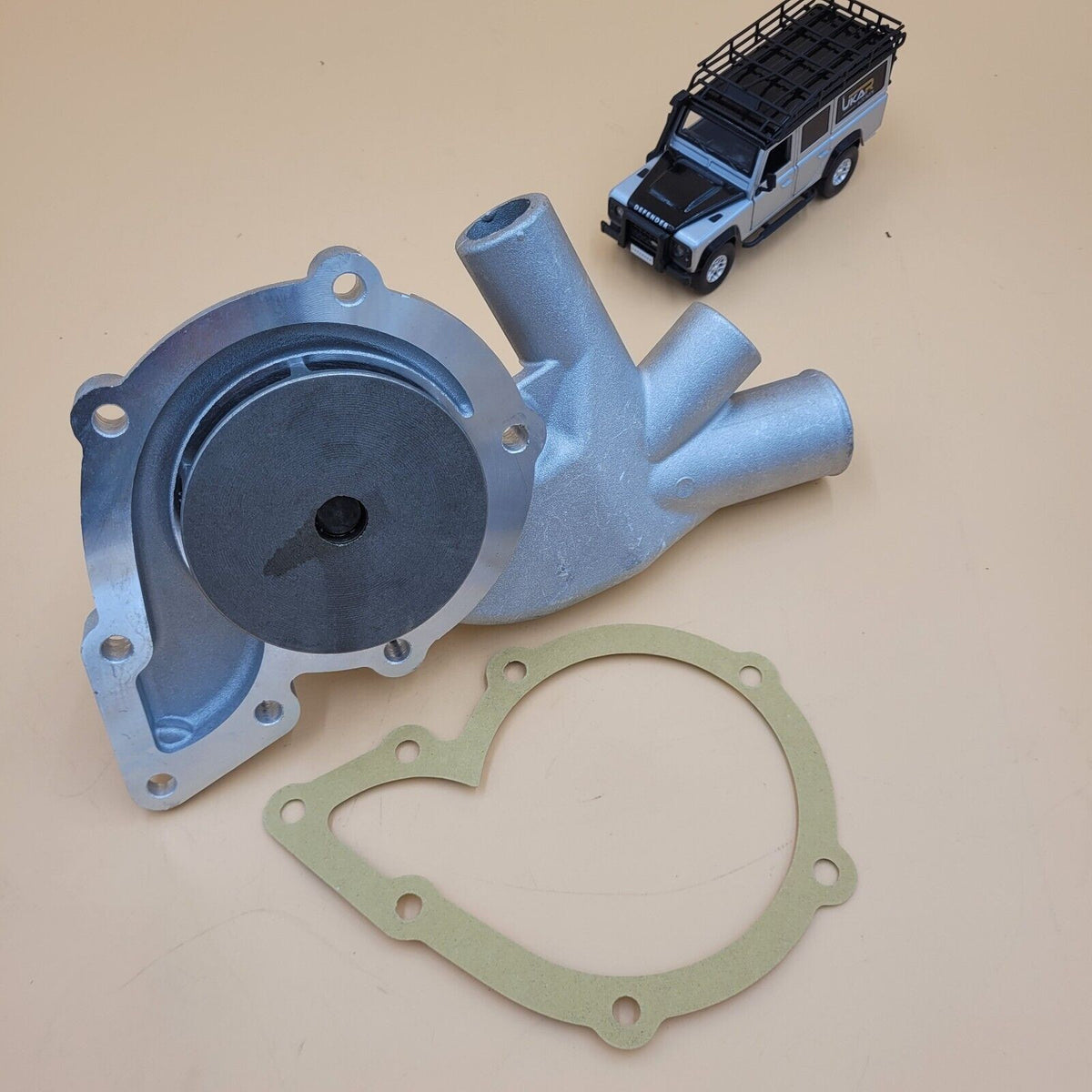 LR DEFENDER 200TDi 2.5D Engine Coolant Water Pump STC639G