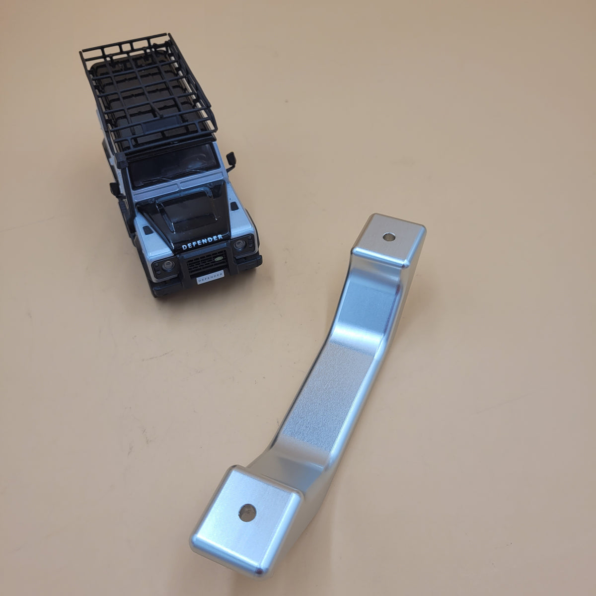 DEFENDER INTERIOR DOOR HANDLE SILVER - BRITPART Part DA8936