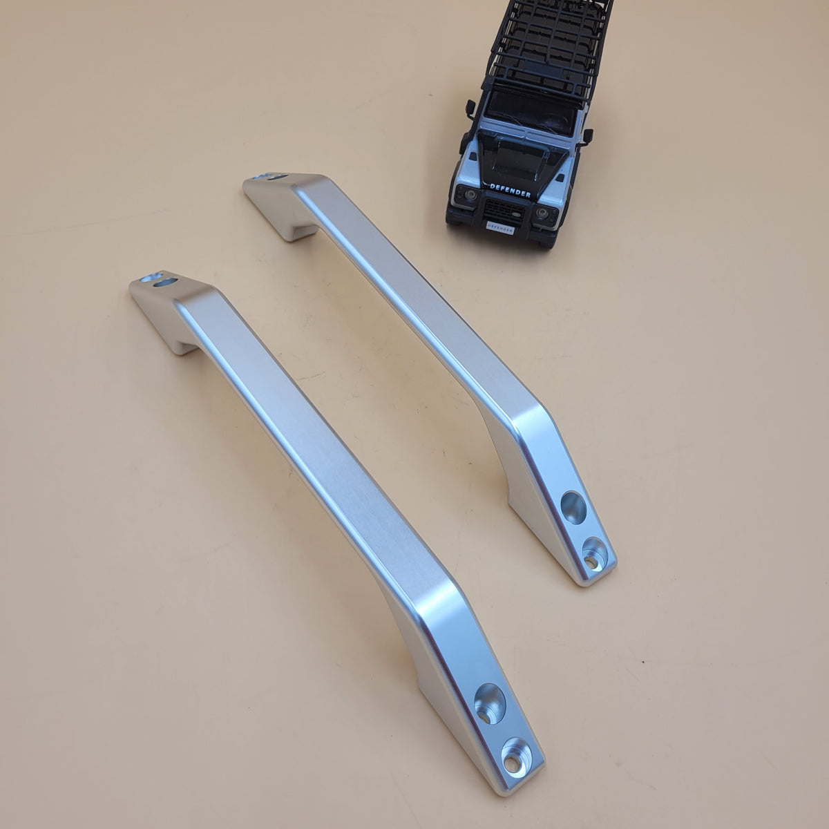 DEFENDER INTERIOR GRAB HANDLE Anodised aluminium - Silver Part DA8938 SET