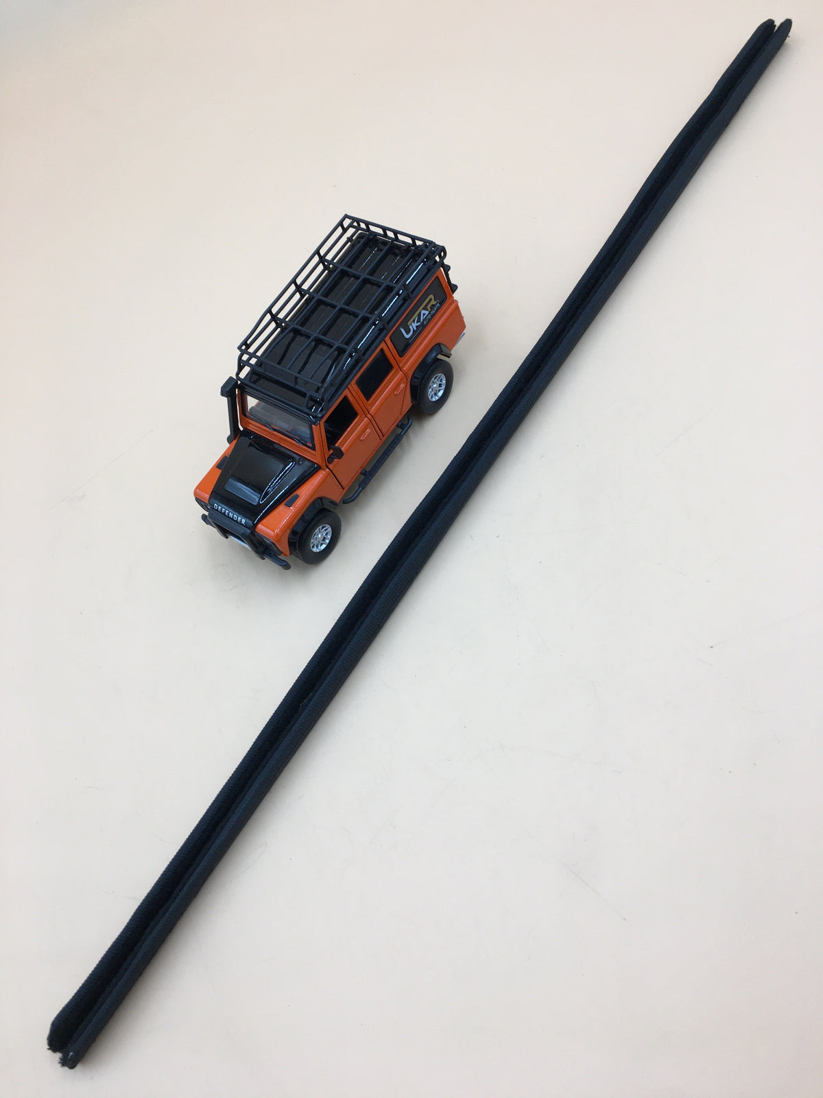 LR DEFENDER 84-88 up to EA344187 5mm Glass FR Window Channel Top MTC8468
