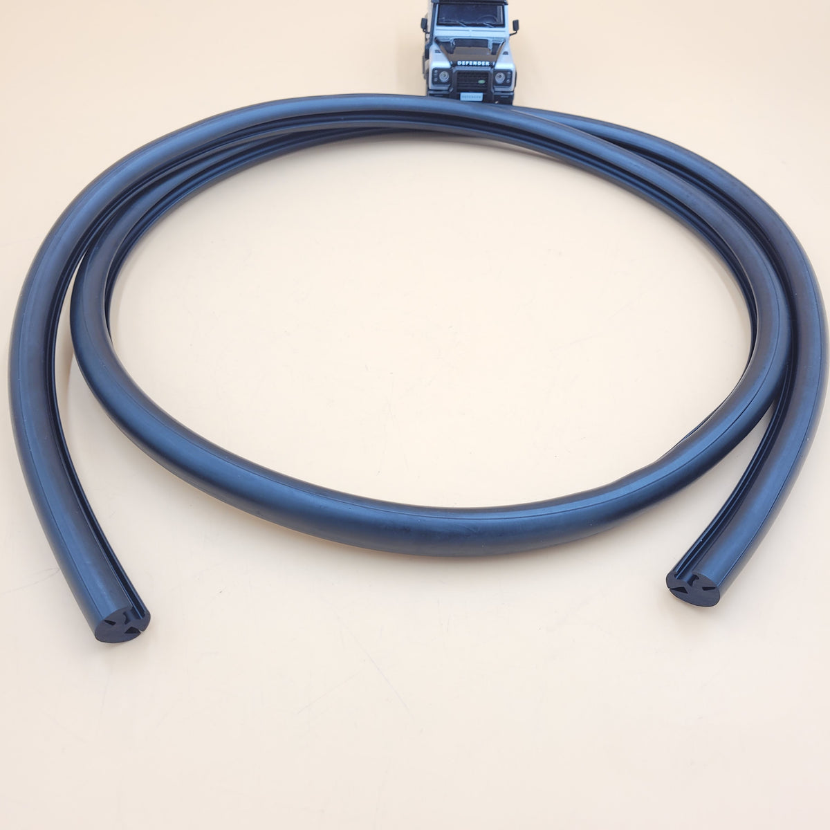 LR DEFENDER 90/110 from 89- Alpine Roof Seal For 4mm Glass DBF500030