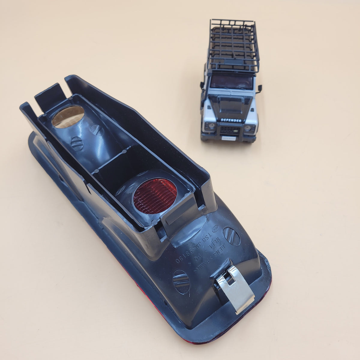 LAND ROVER DISCOVERY 2 03-04 REAR BUMPER LIGHT