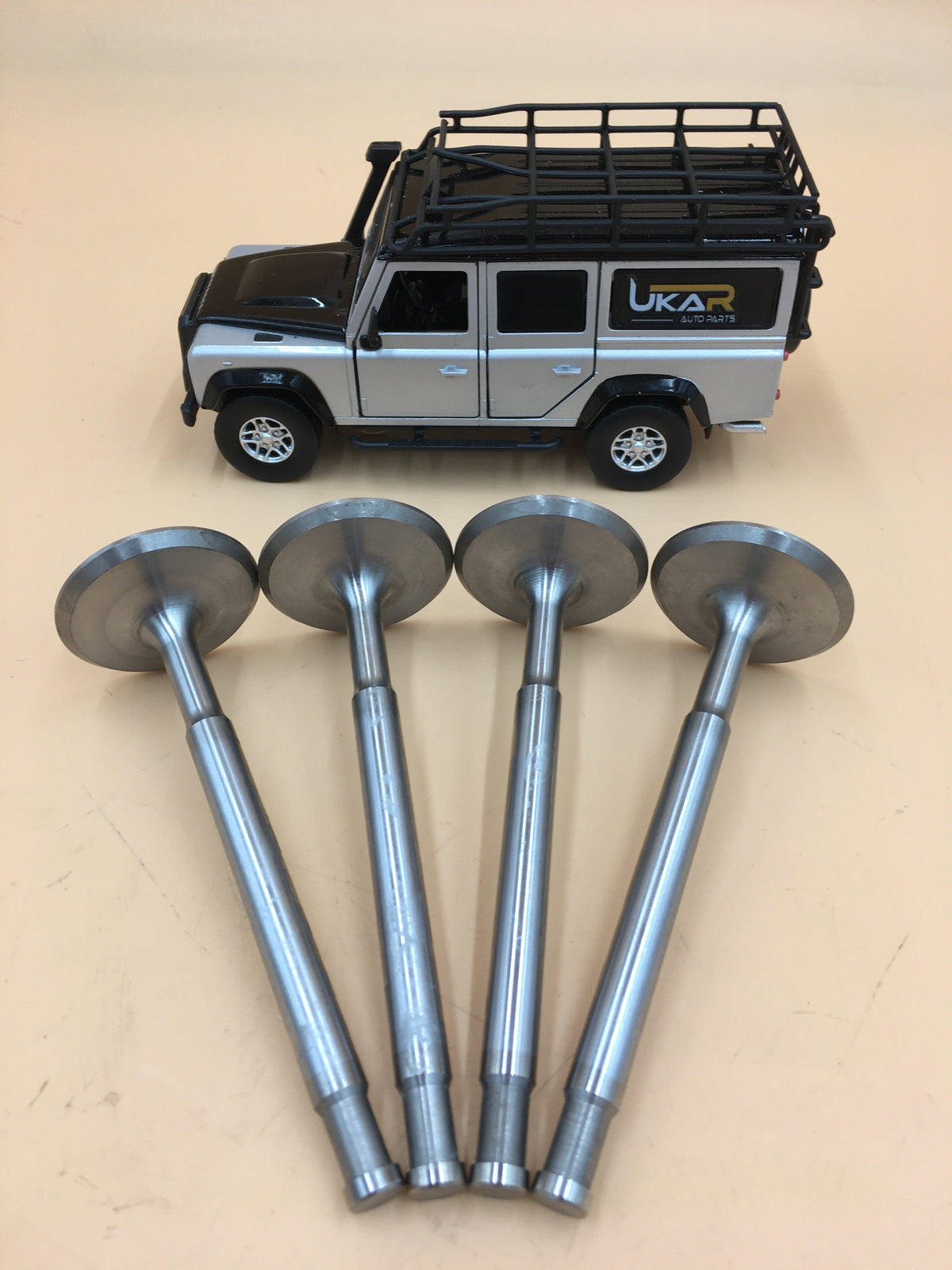 LAND ROVER DISCOVERY / RANGE ROVER SET OF 4 INLET VALVE V8 3.5 - 4.6L LGH000030