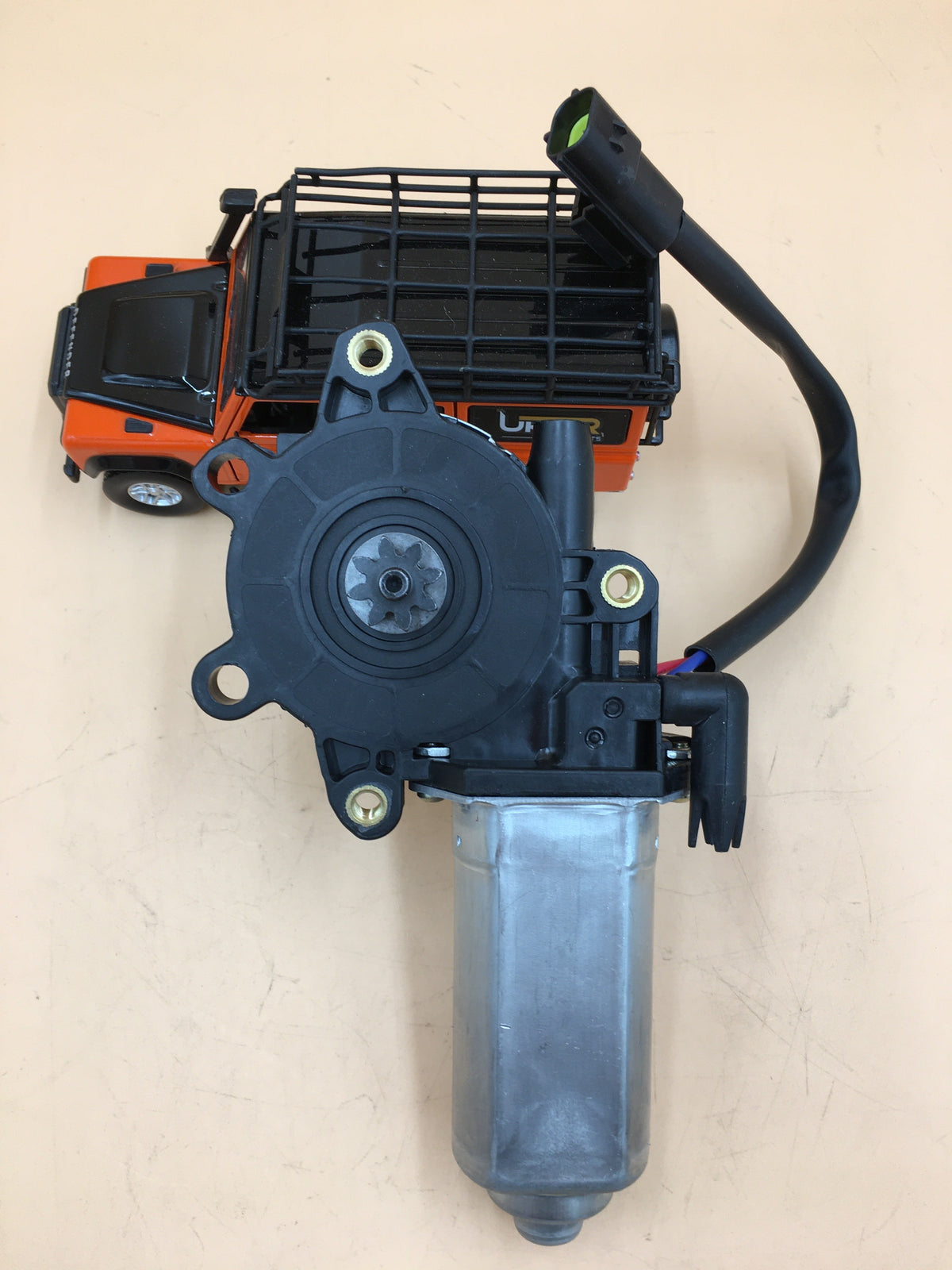 LAND ROVER DISCOVERY1 DISCOVERY 2 RANGE ROVER RWINDOW REGULATOR MOTOR CUR100440