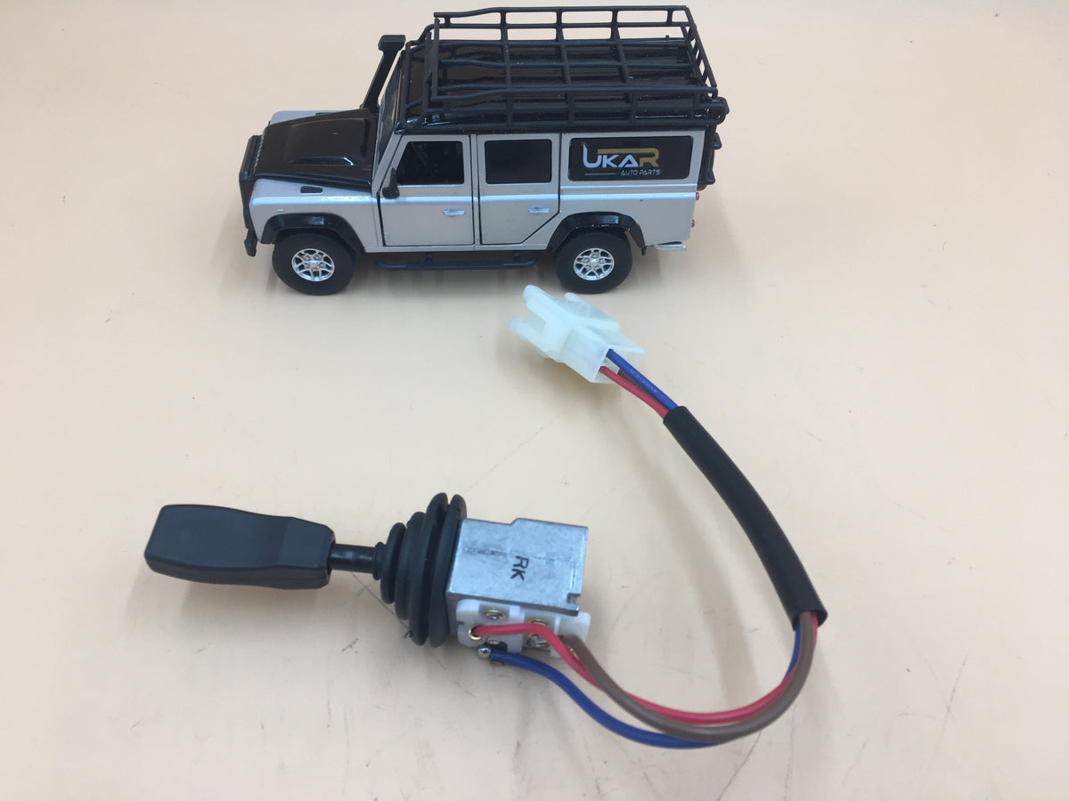 LR DEFENDER -16 Master Lighting Switch Part AMR6104