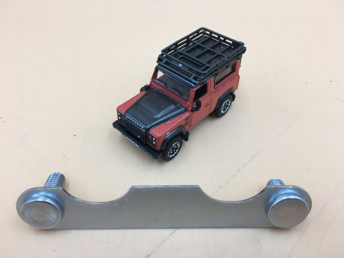 LR DEFENDER Rear End Door Handle Securing Bracket Fits Top & Bottom AFB710250