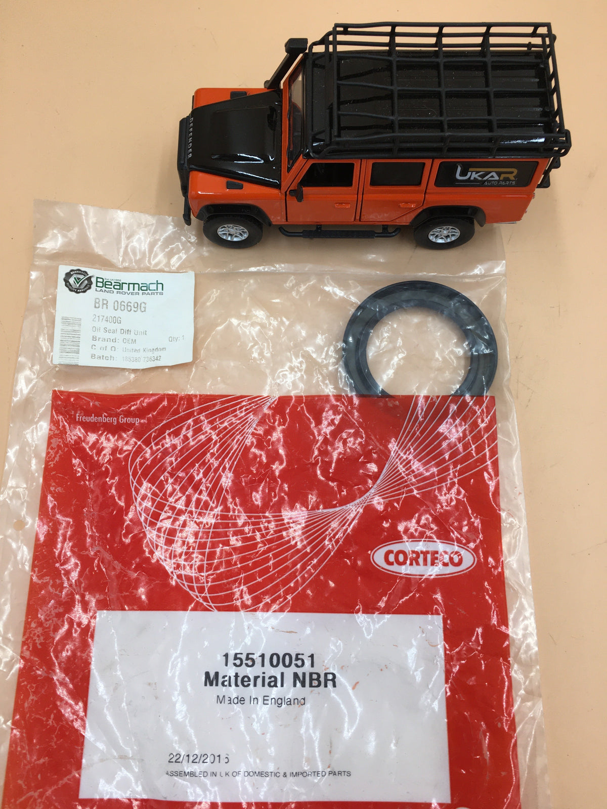 LR SERIES Axle Casing Oil Seal BR0669G