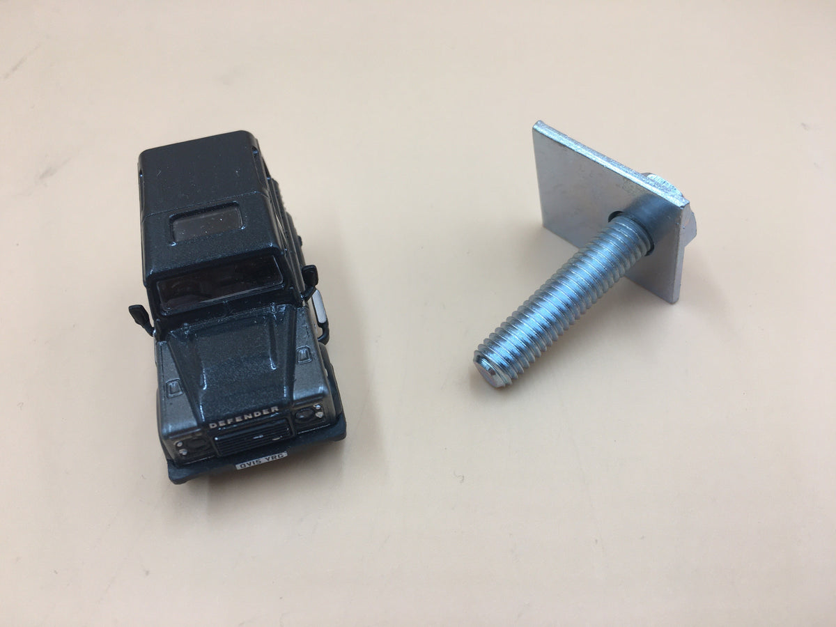 LR DEFENDER 110/130' -98 Fuel Tank Rear Stud Plate Mounting NTC2681