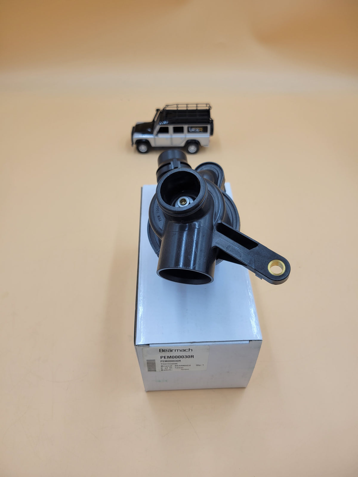 LAND ROVER FREELANDER 2002-2005 2.5L V6 OEM THERMOSTAT WITH HOUSING PEM000030