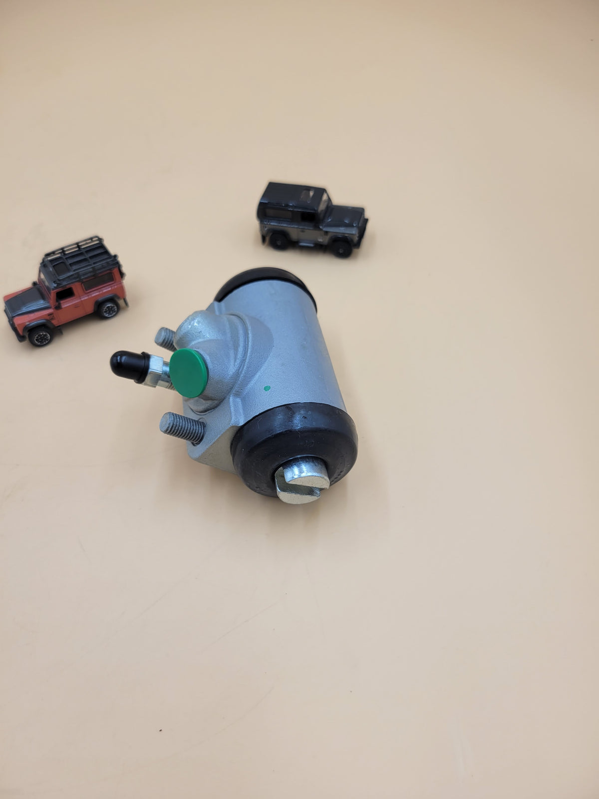 LAND ROVER DEFENDER 130 REAR WHEEL CYLINDER - LEFT HAND SIDE RTC3627