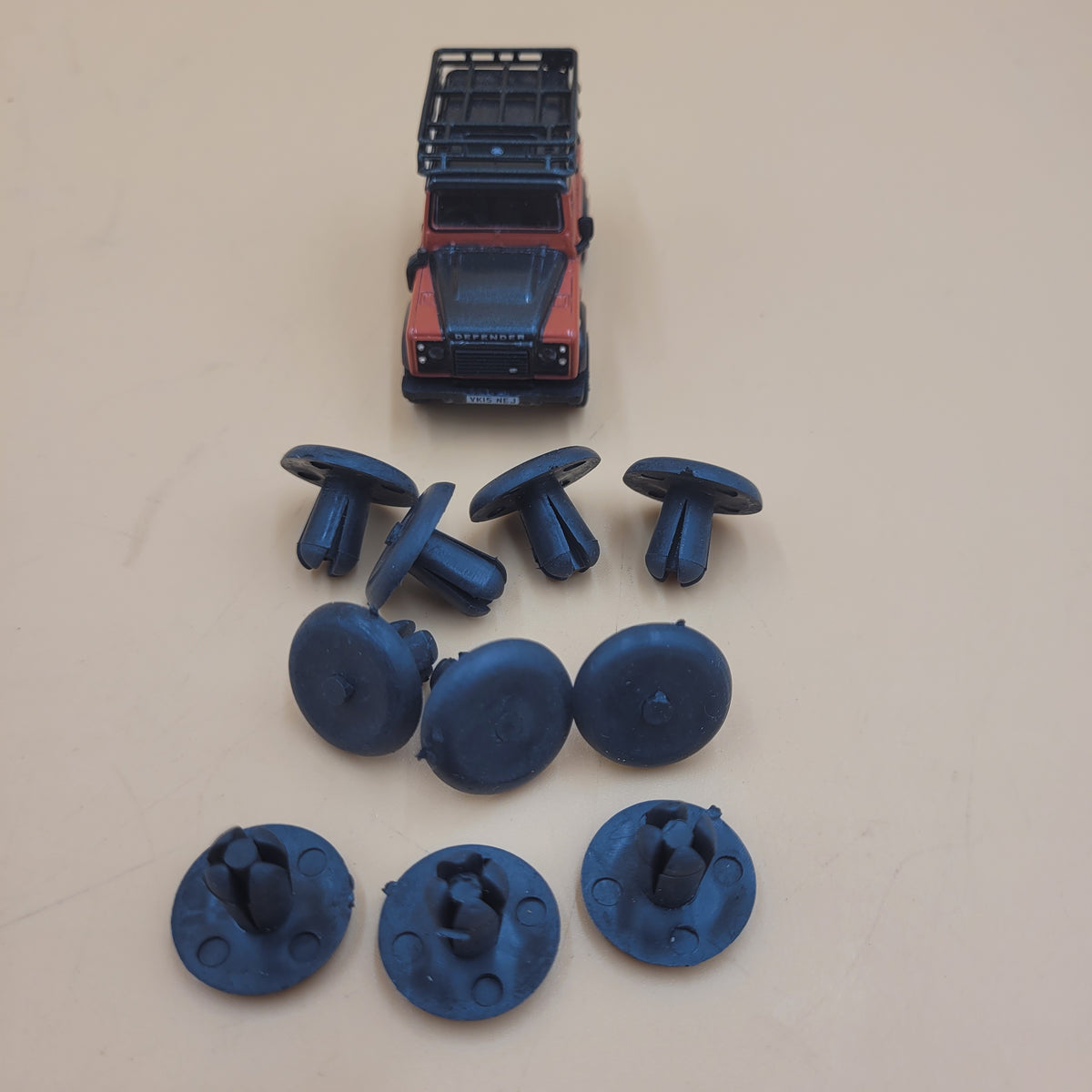 LR DEFENDER up to -06 Eyebrow Wheel Arch Clip / Rivet AFU1075 SET of 10