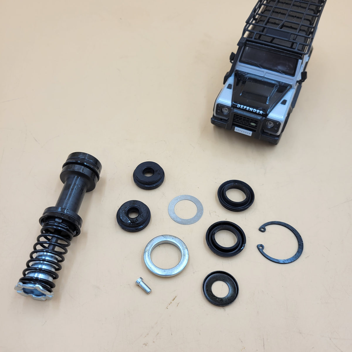 LR DEFENDER up to -89 Brake Master Cylinder Overhaul Kit AEU3015