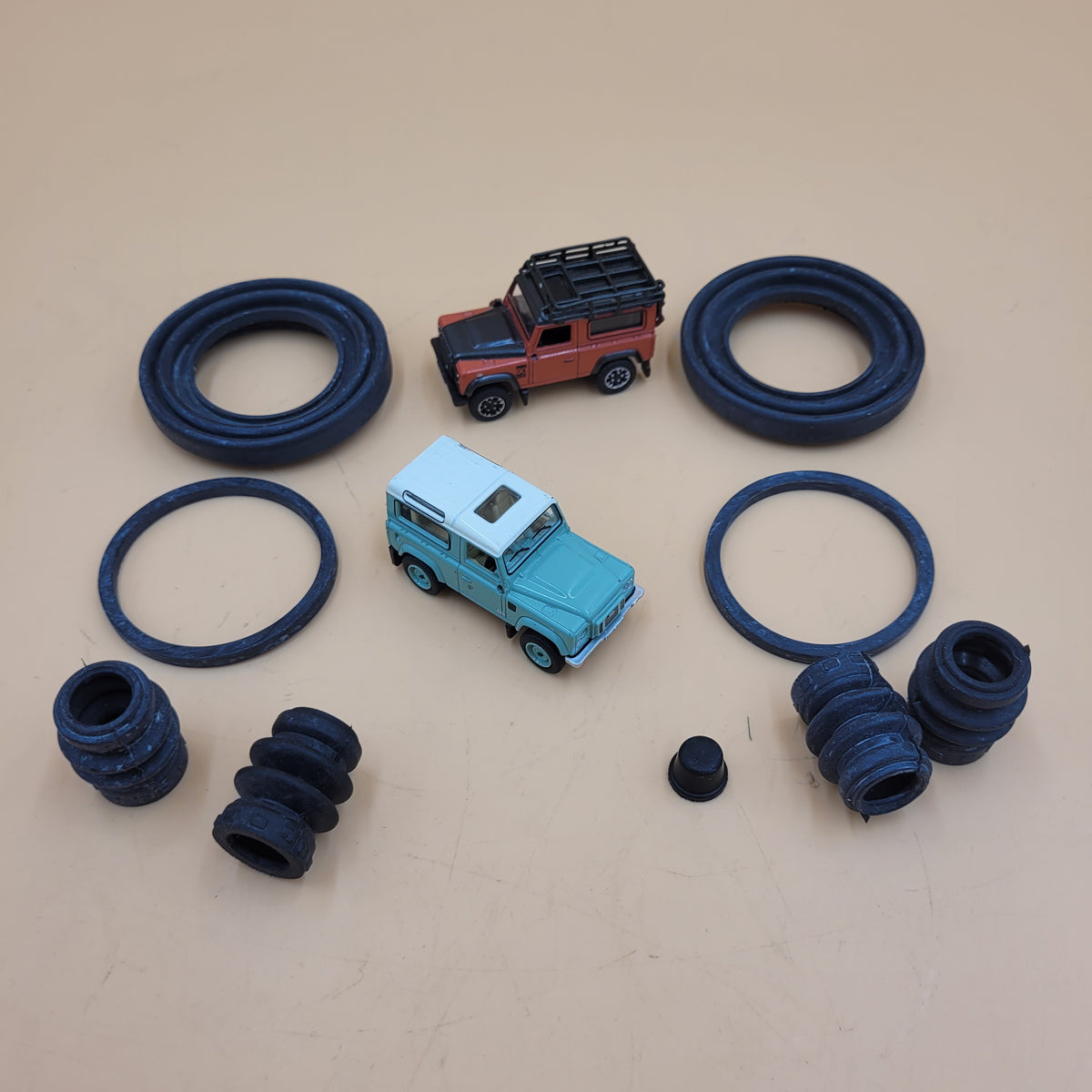 LR DISCOVERY II RR P38 Rear Brake Pistons Repair Kit STC1909R