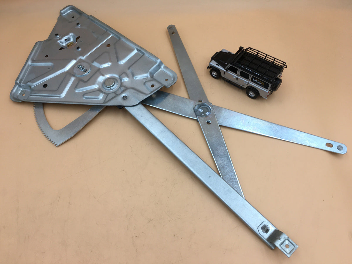 Range Rover P38 Front RH Window Regulator CVF100740