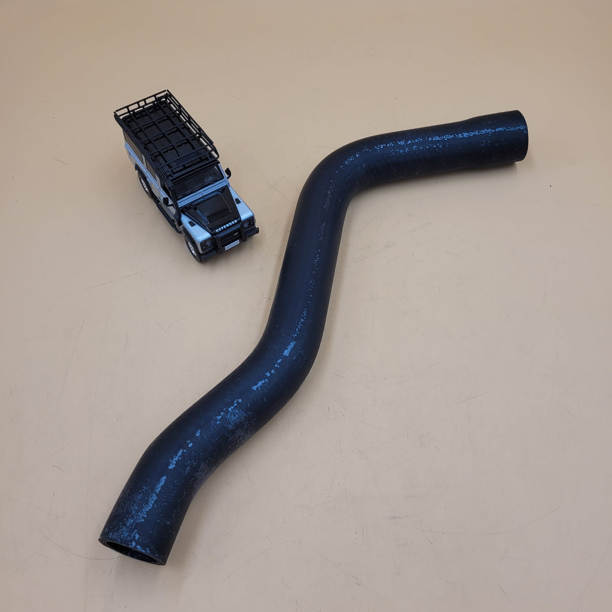 LR DEFENDER Petrol & 2.5TD Upper Top Radiator Coolant Hose ESR2125