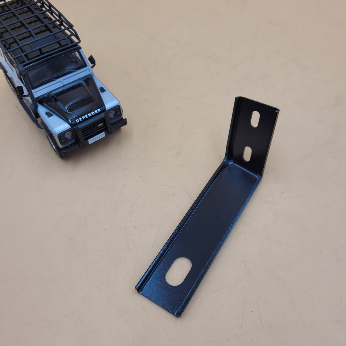 RR Classic Front Bumper RH Corner Mounting Bracket NTC2780