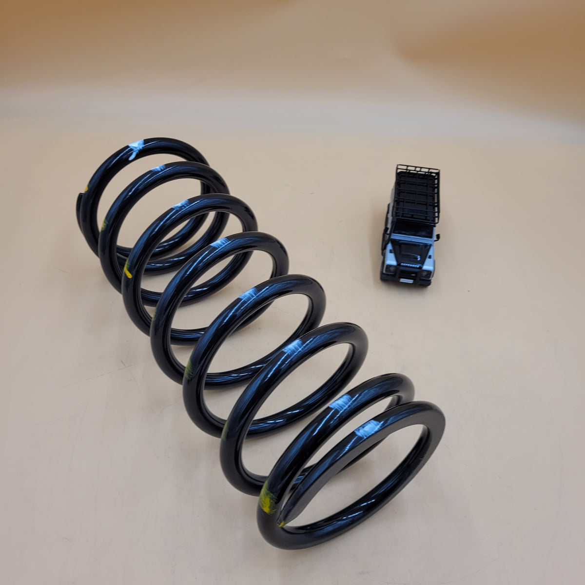 Defender 110/130 Front Passeneger HD Coil Spring (Yellow/White) NRC9449