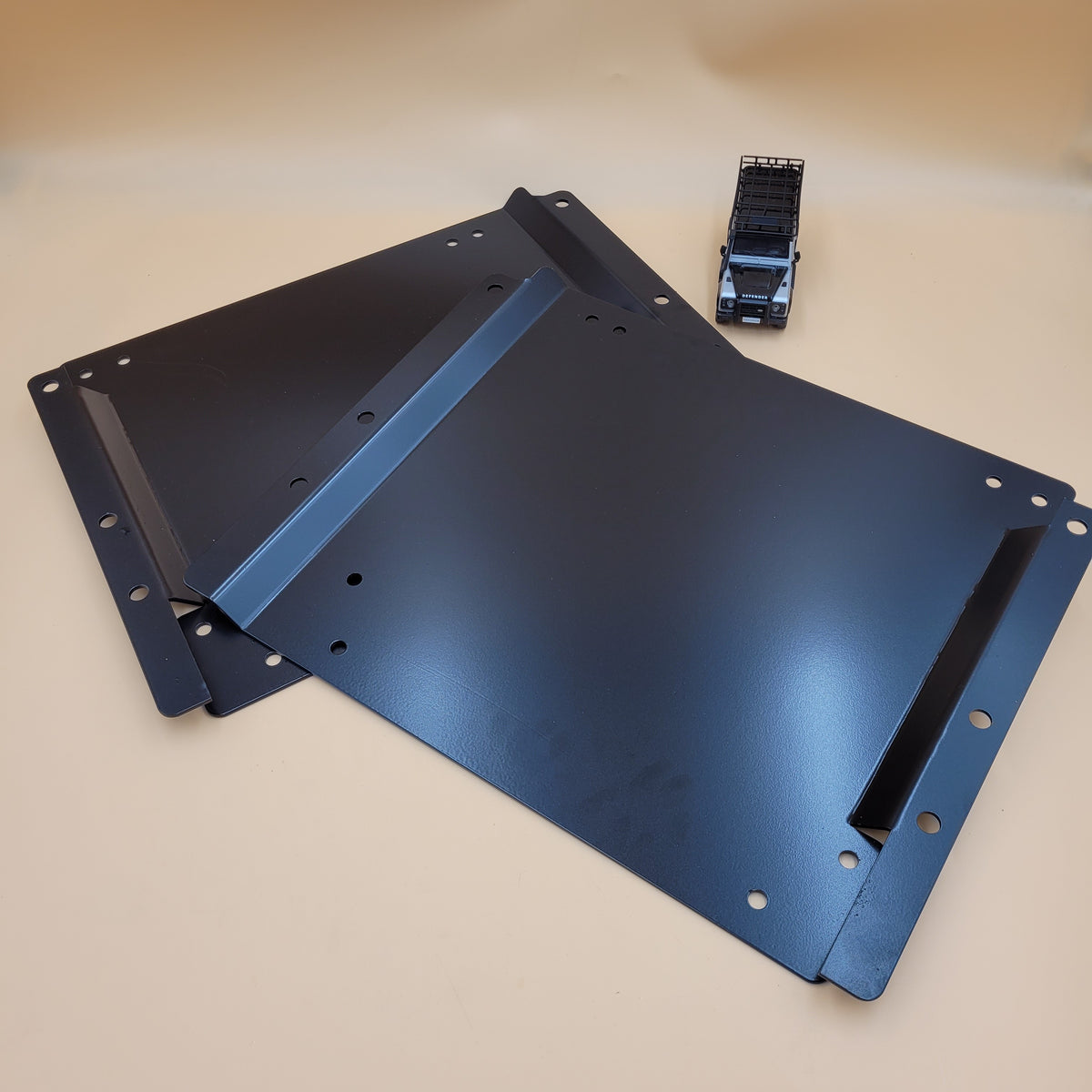 LR DEFENDER Pair of Mounting Plates for Sports Seats (DA1895 & DA2827) DA2778