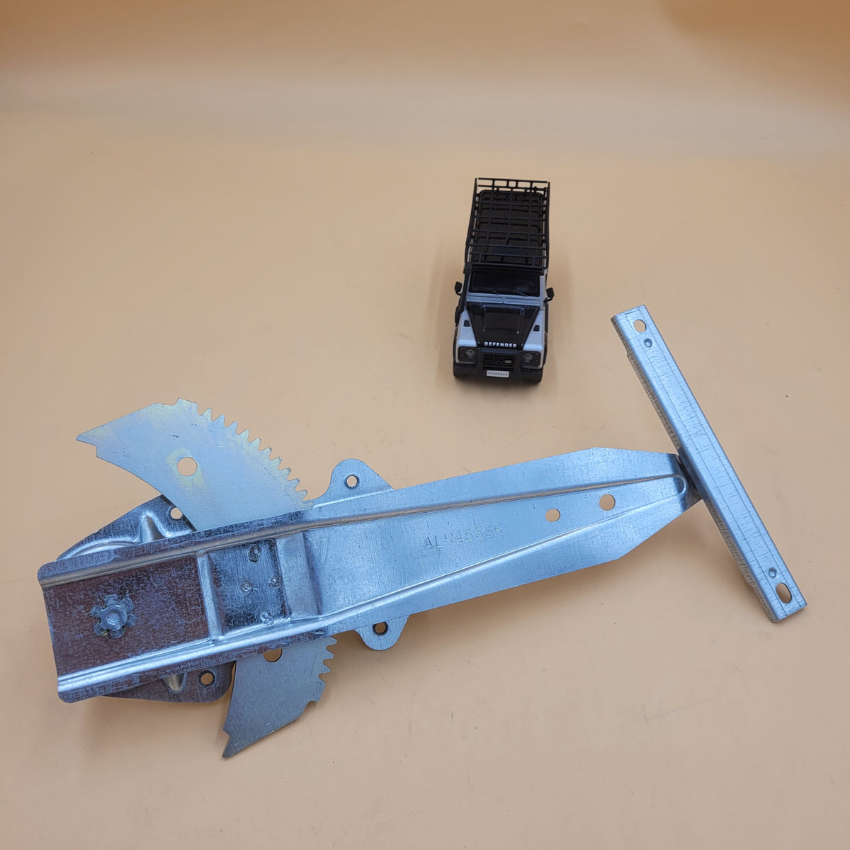 LR DEFENDER 94-16 Rear Right Window Regulator CVH500080