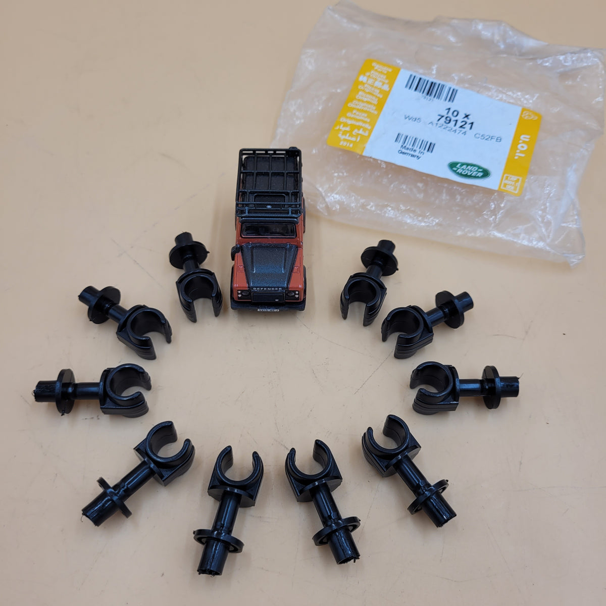 LR DEFENDER 9mm Clip For Speedo Cable and Fuel Pipes 79121LR SET X10