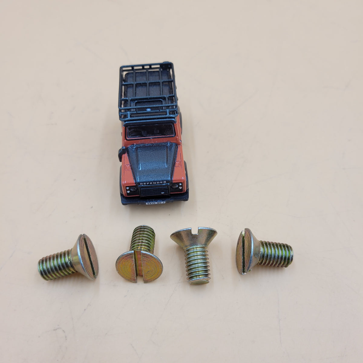 LR DEFENDER -91 Rear Brake Drum Screw SA108161 SET X4