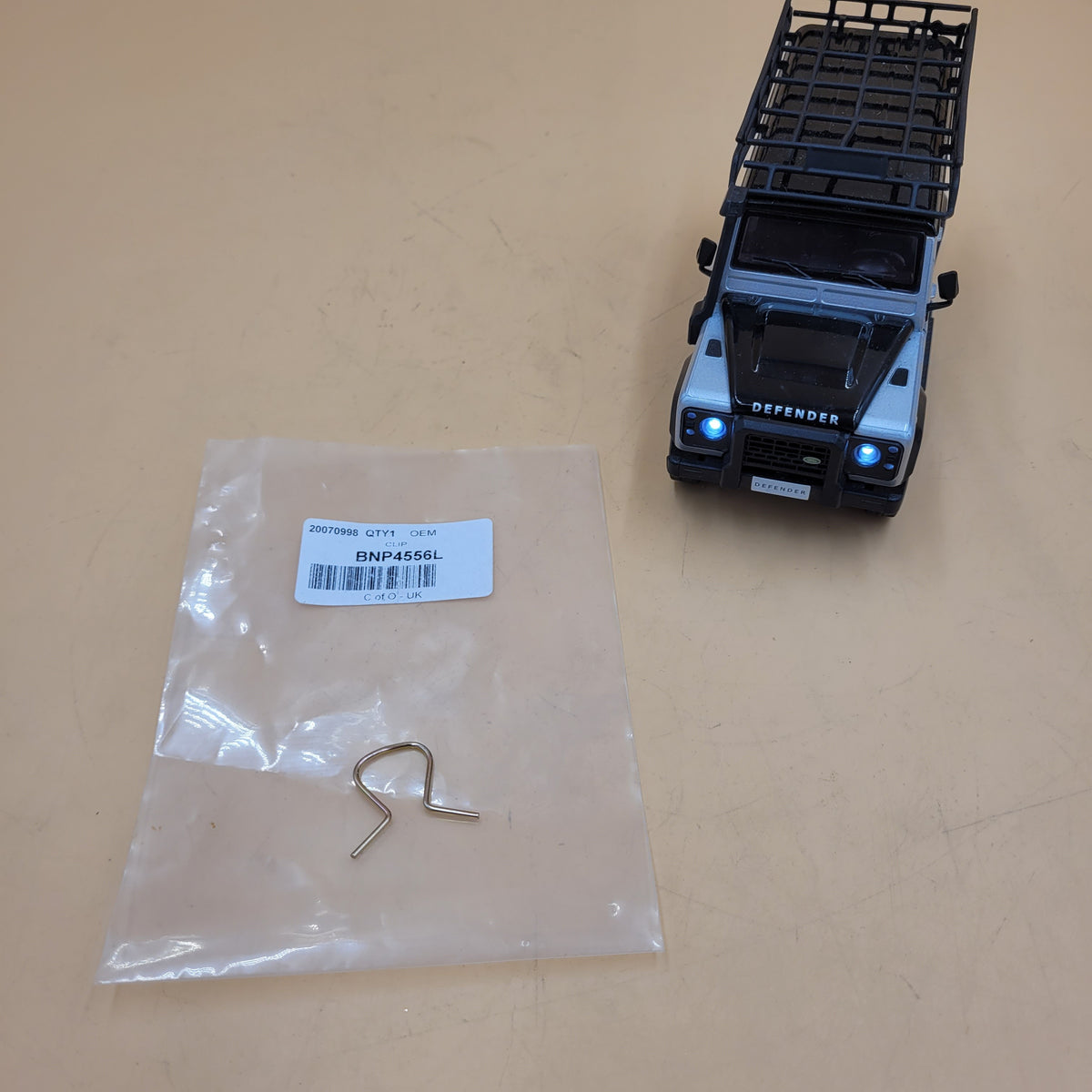 LR Defender 90 110 Interior Window Winder Handle Clip BNP4556L