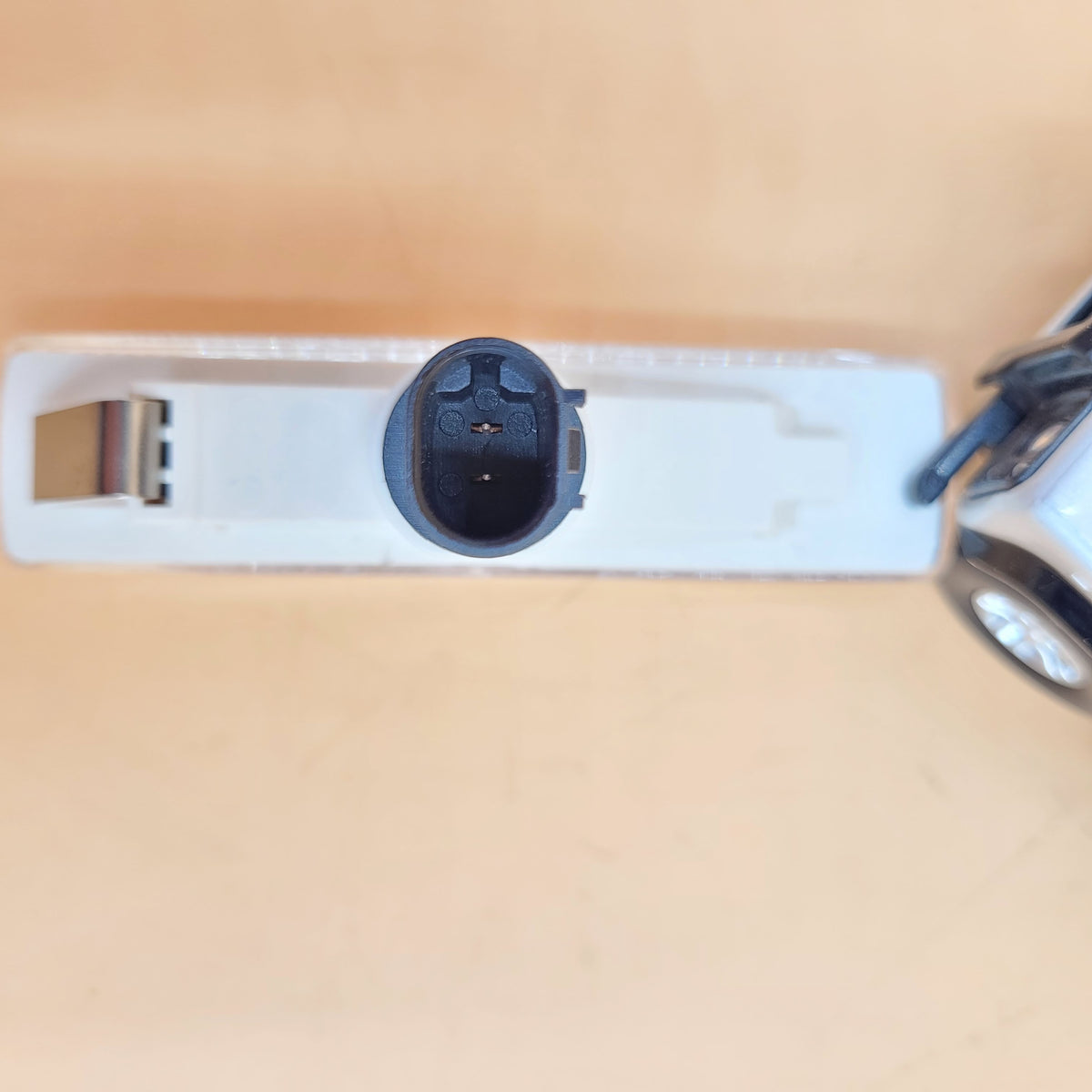 LR DISCOVERY III/IV FREELANDER II RR SPORT 05-13 Side Repeater Lamp LR007954