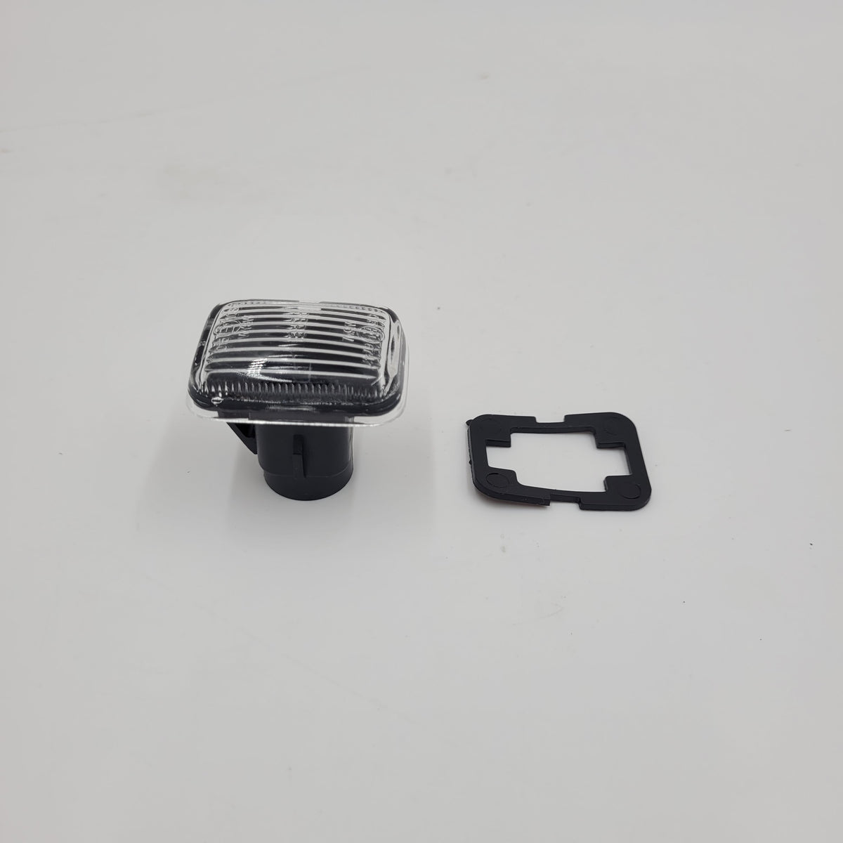 Range Rover P38 94-99 Clear Side Repeater XGB000020G