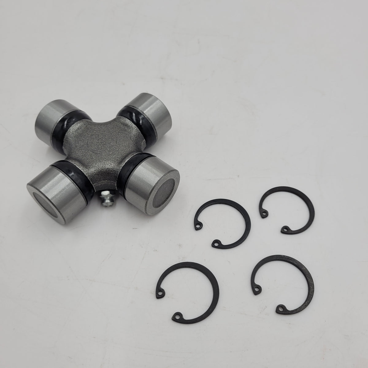 LR SERIES DEFENDER -06 UNIVERSAL JOINT / U-JOINT 27X82 RTC3346
