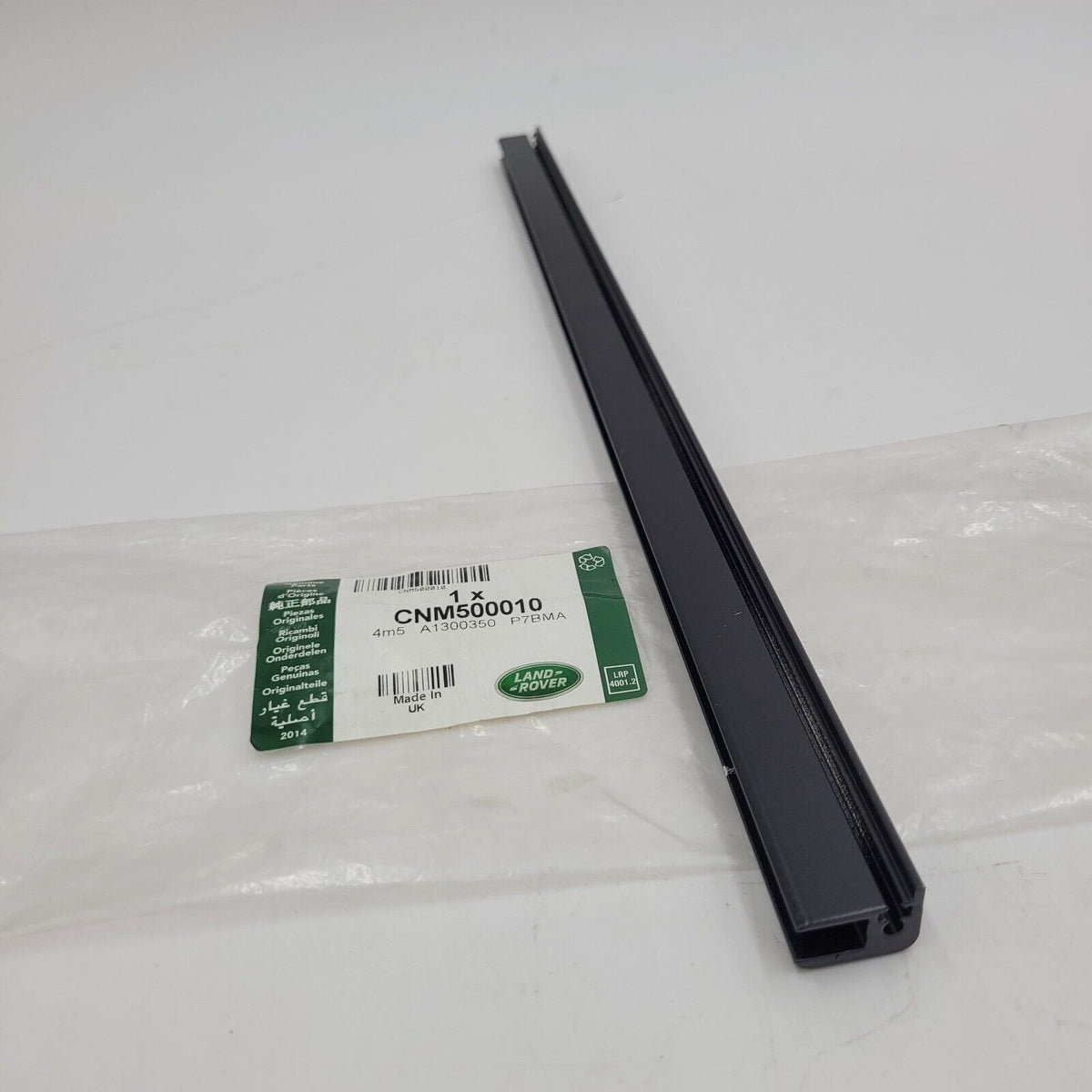 LR DEFENDER 01- Right Hand Sliding Window Vertical Draught Guide CNM500010