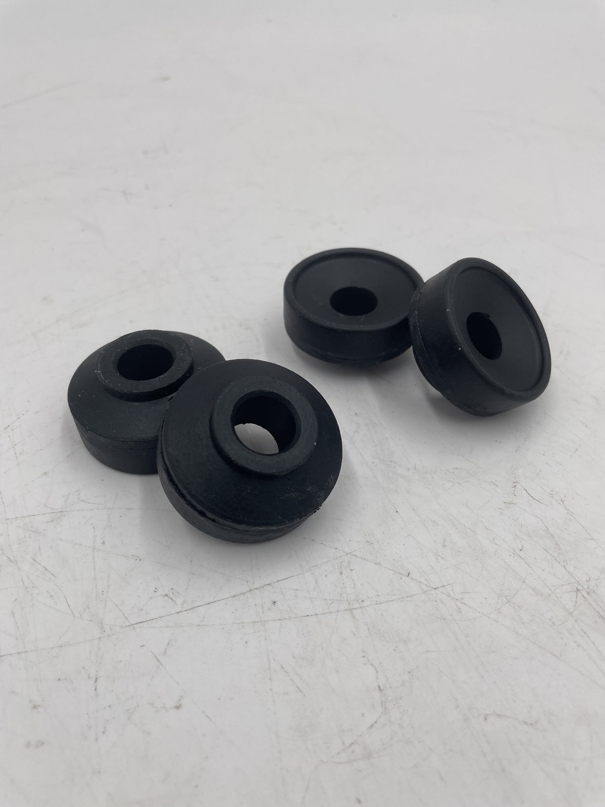 Set of 4 Front Shock Absorber Bushs Part ANR1721