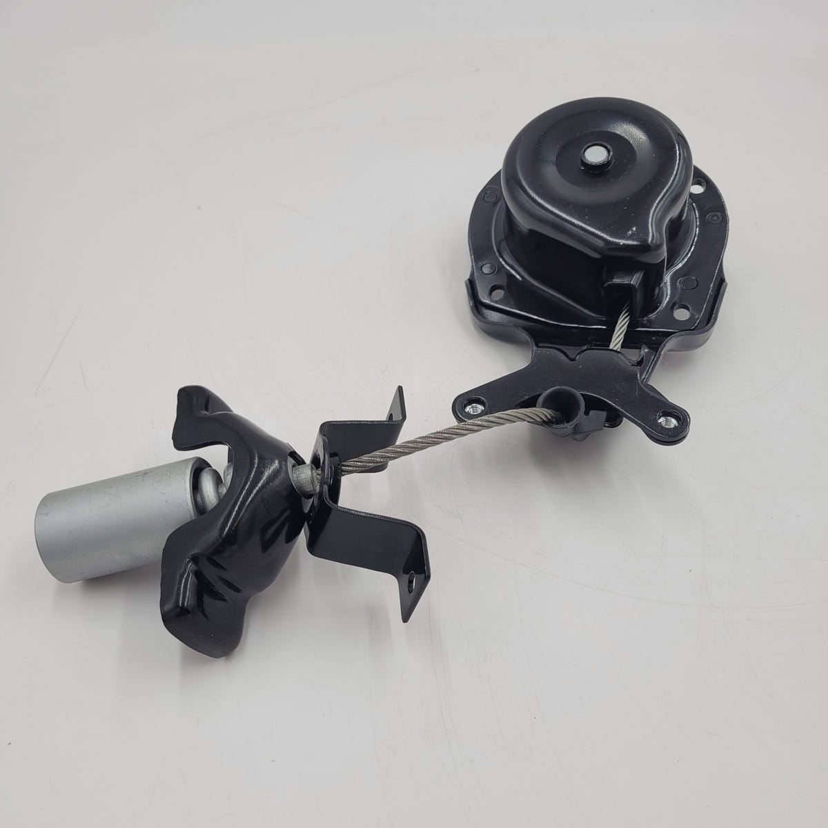 LAND ROVER LR3 LR4 RR SPORT (L320) SPARE TIRE WHEEL WINCH ANTI-THEFT LR064520