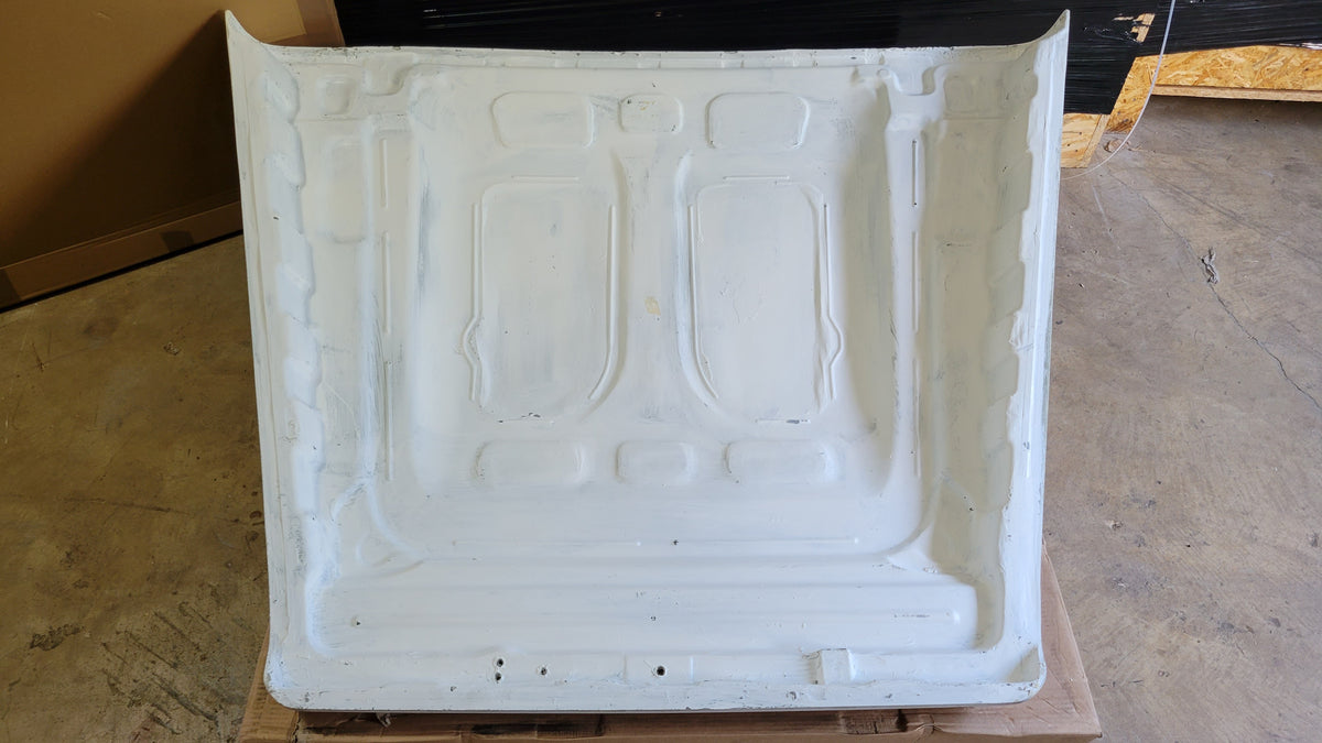 Fiber Glass PUMA Bonnet Part DA1963