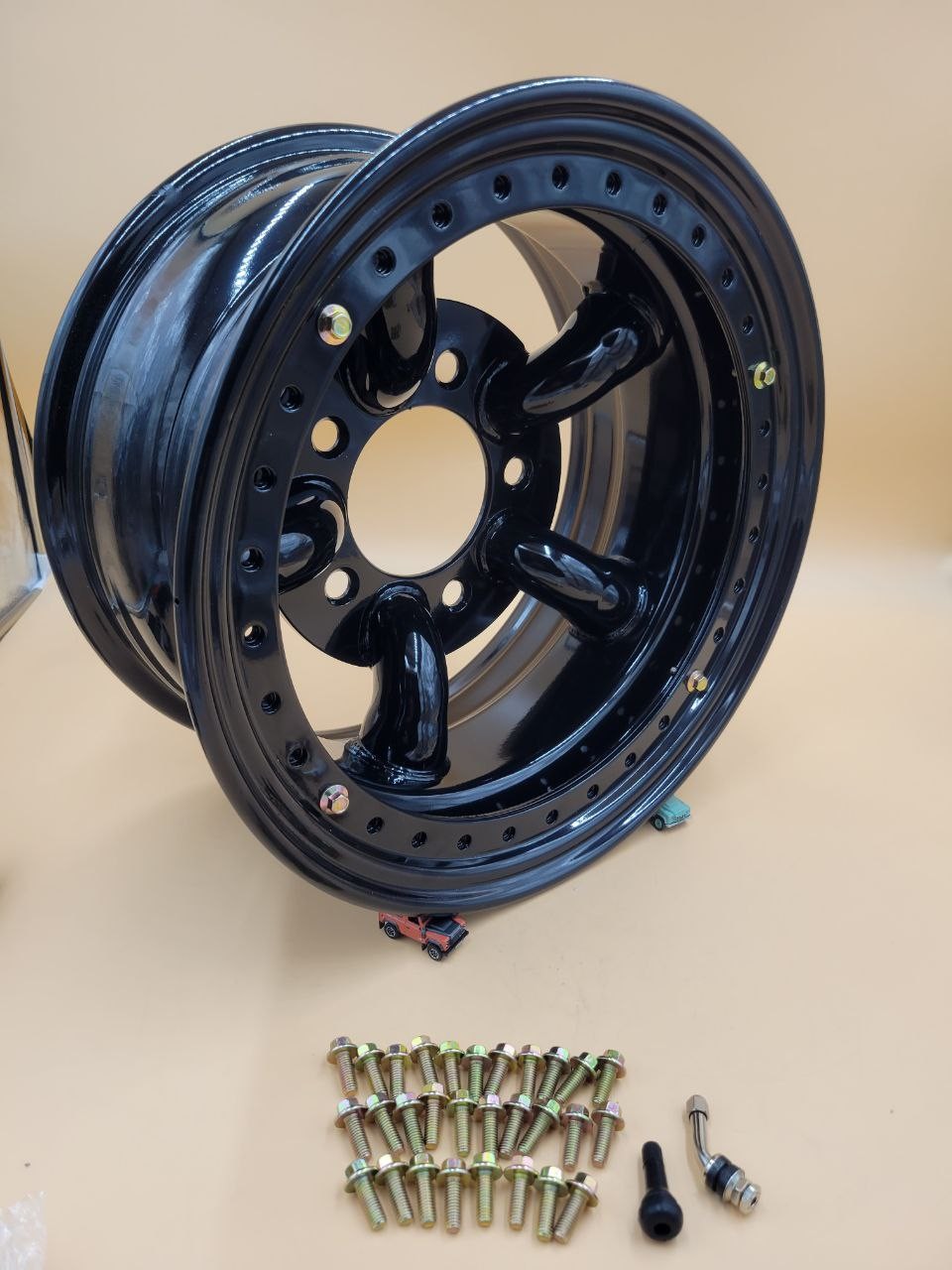 LR Defender /Discovery I /RR Classic Real Beadlock Wheels 16x10 Gloss Black