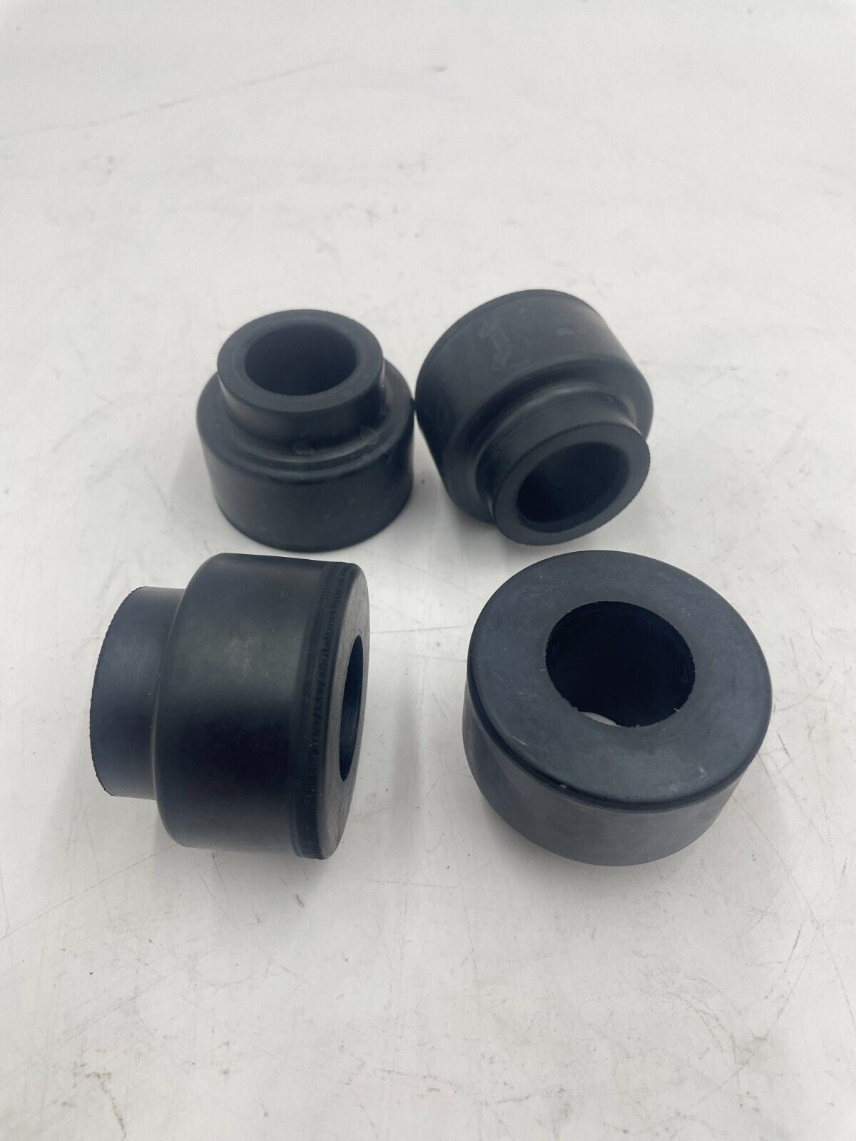SET of 4 LR DEFENDER -06 /DISCOVERY I/RR Classic Bush Radius Arm Part NRC4514G